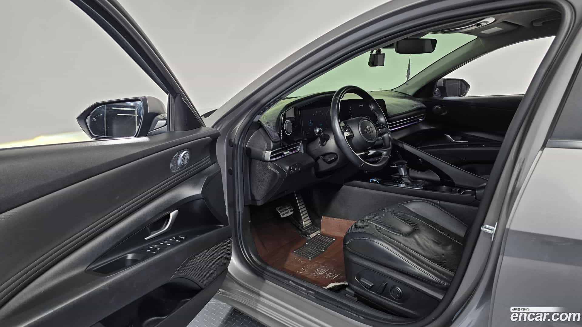 AVANTE Hyundai 2020.6-INNER-010