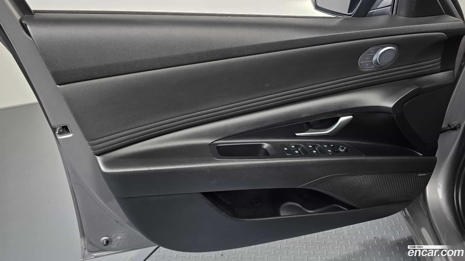 AVANTE Hyundai 2020.6-INNER-034