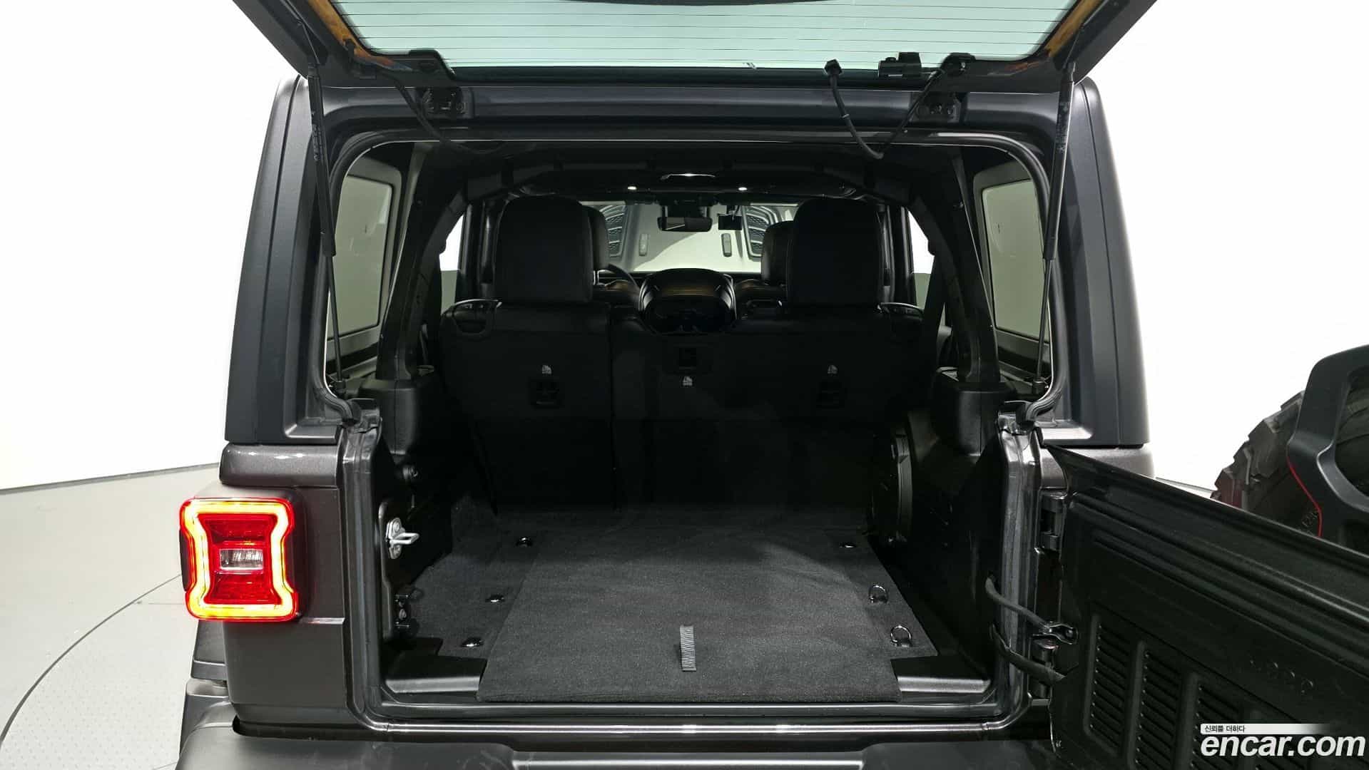 Wrangler Jeep 2024.5-OPTION-024