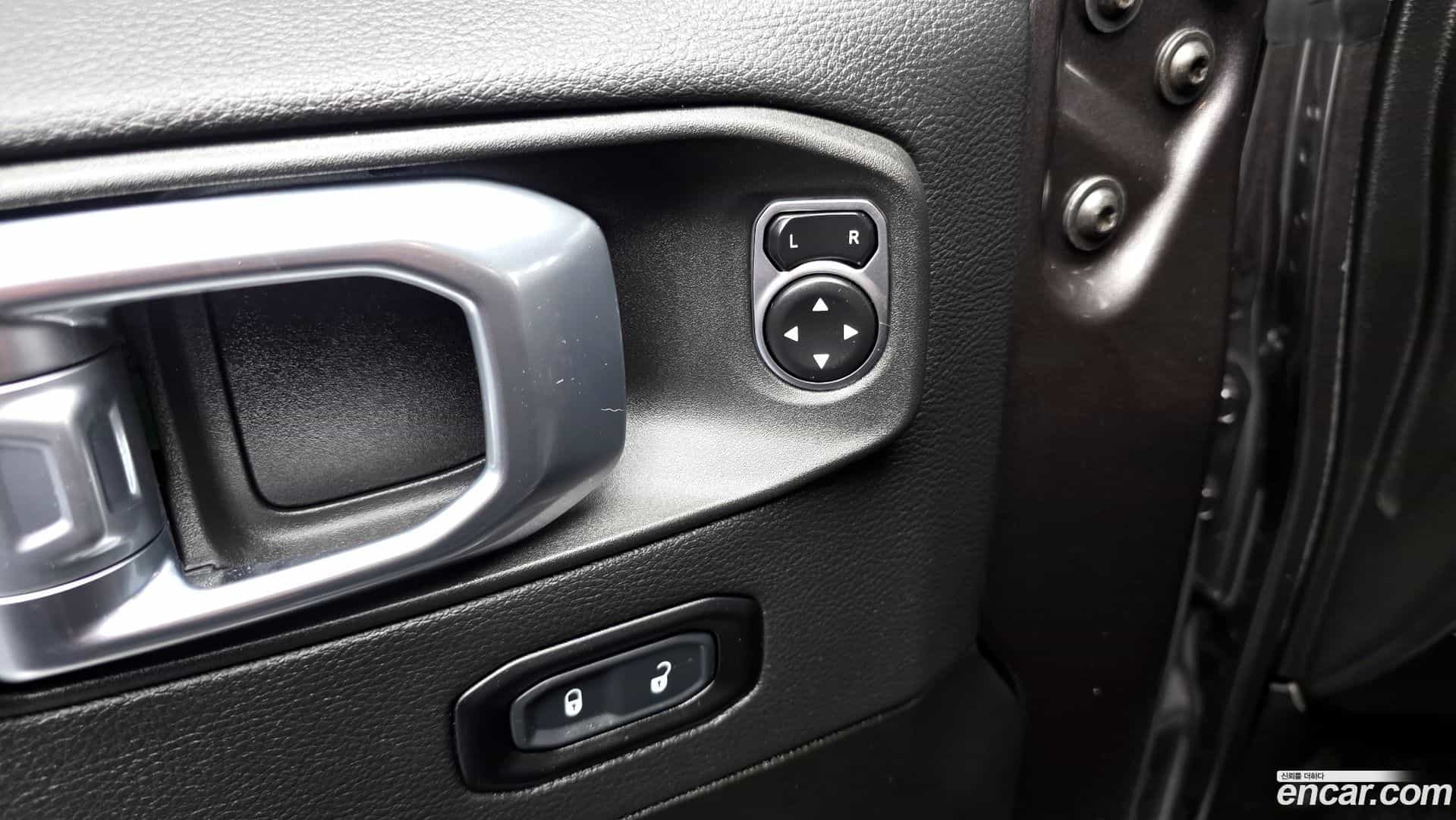 Wrangler Jeep 2024.5-OPTION-043