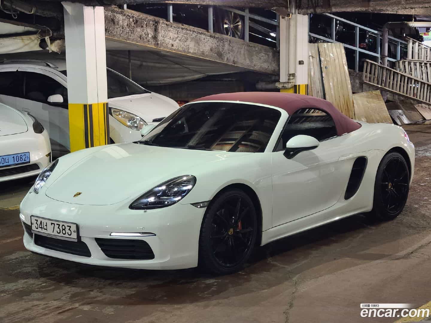718 Porsche 2017.8-OUTER-001