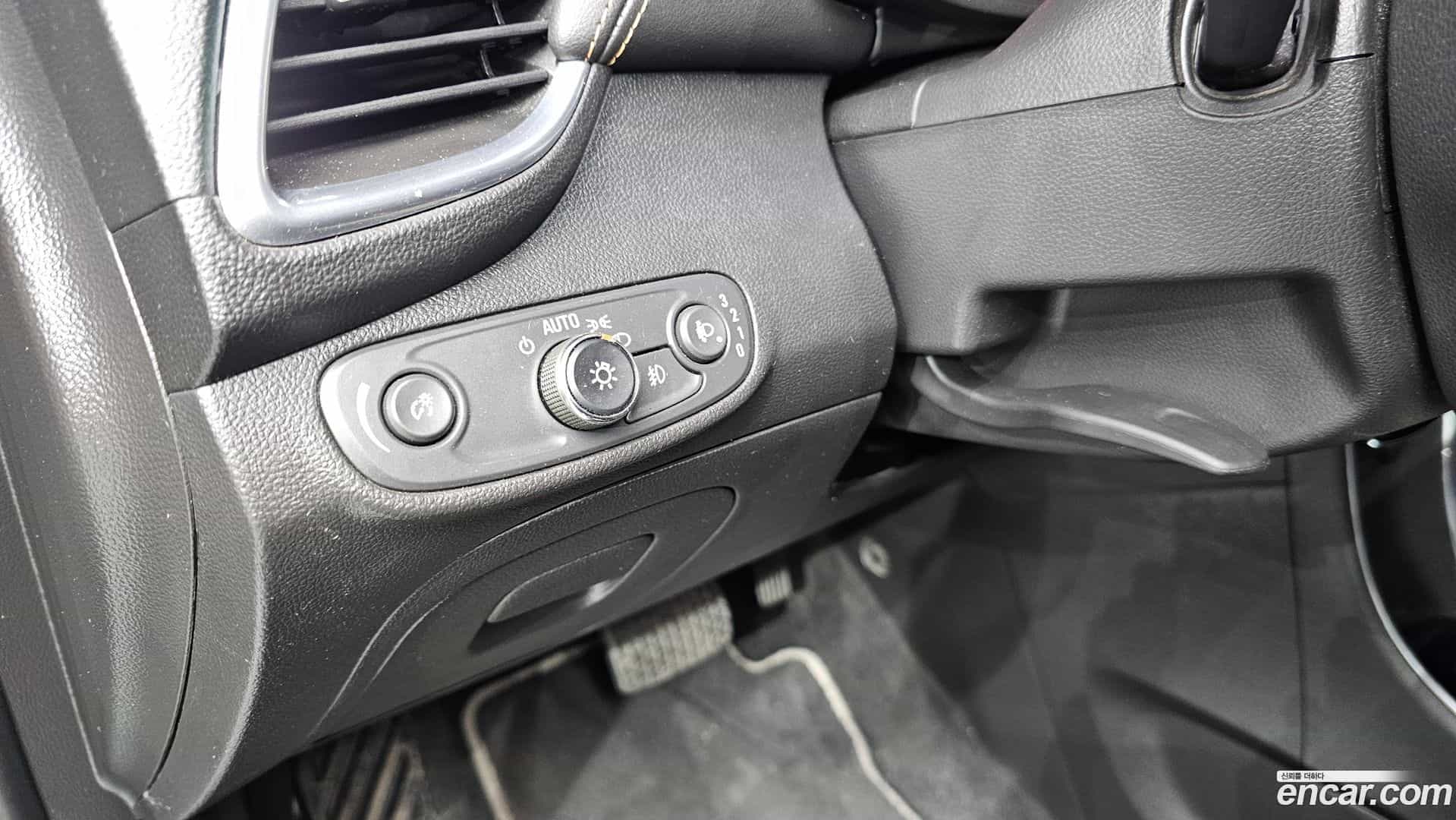 Trax Chevrolet 2018.1-OPTION-024