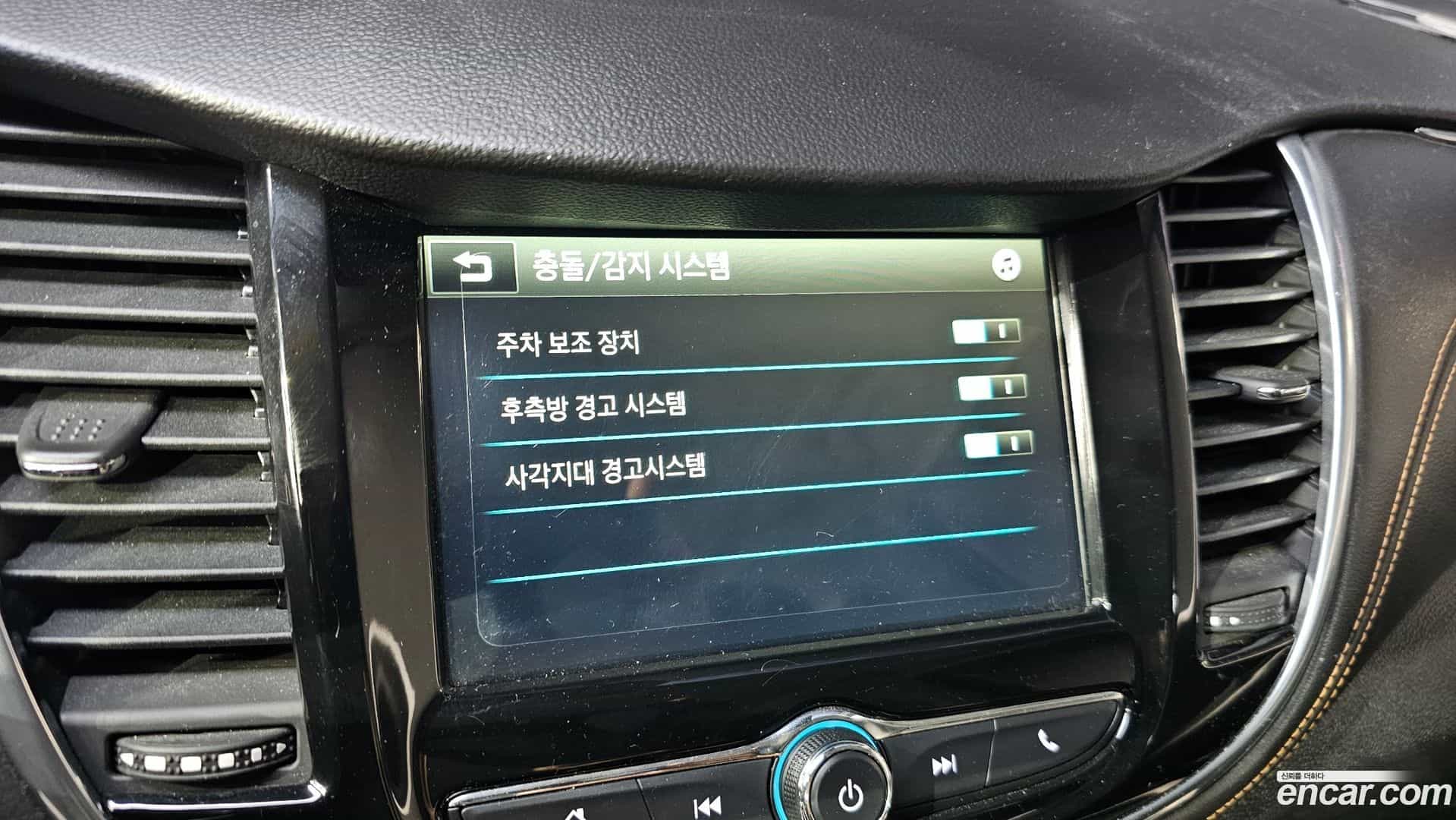 Trax Chevrolet 2018.1-OPTION-045