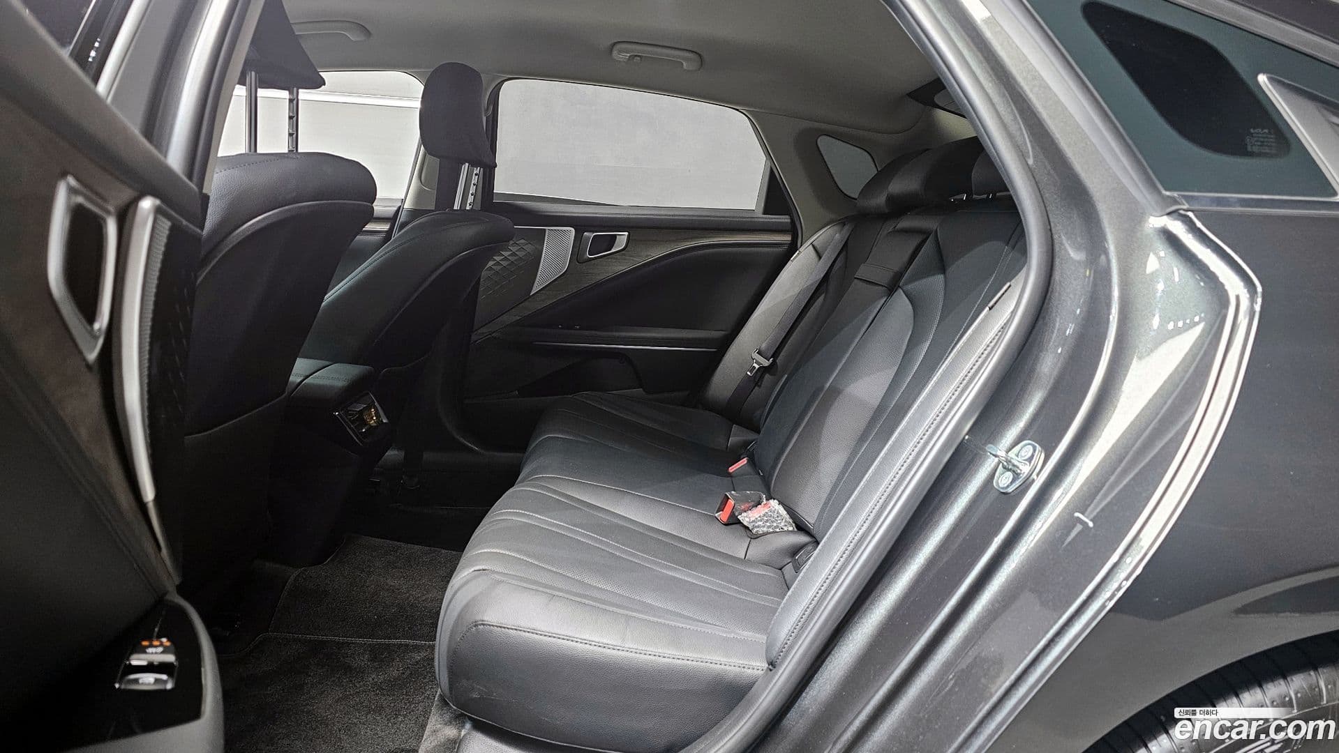 Main__Slider__Photo:K8 Kia 2023.3-11