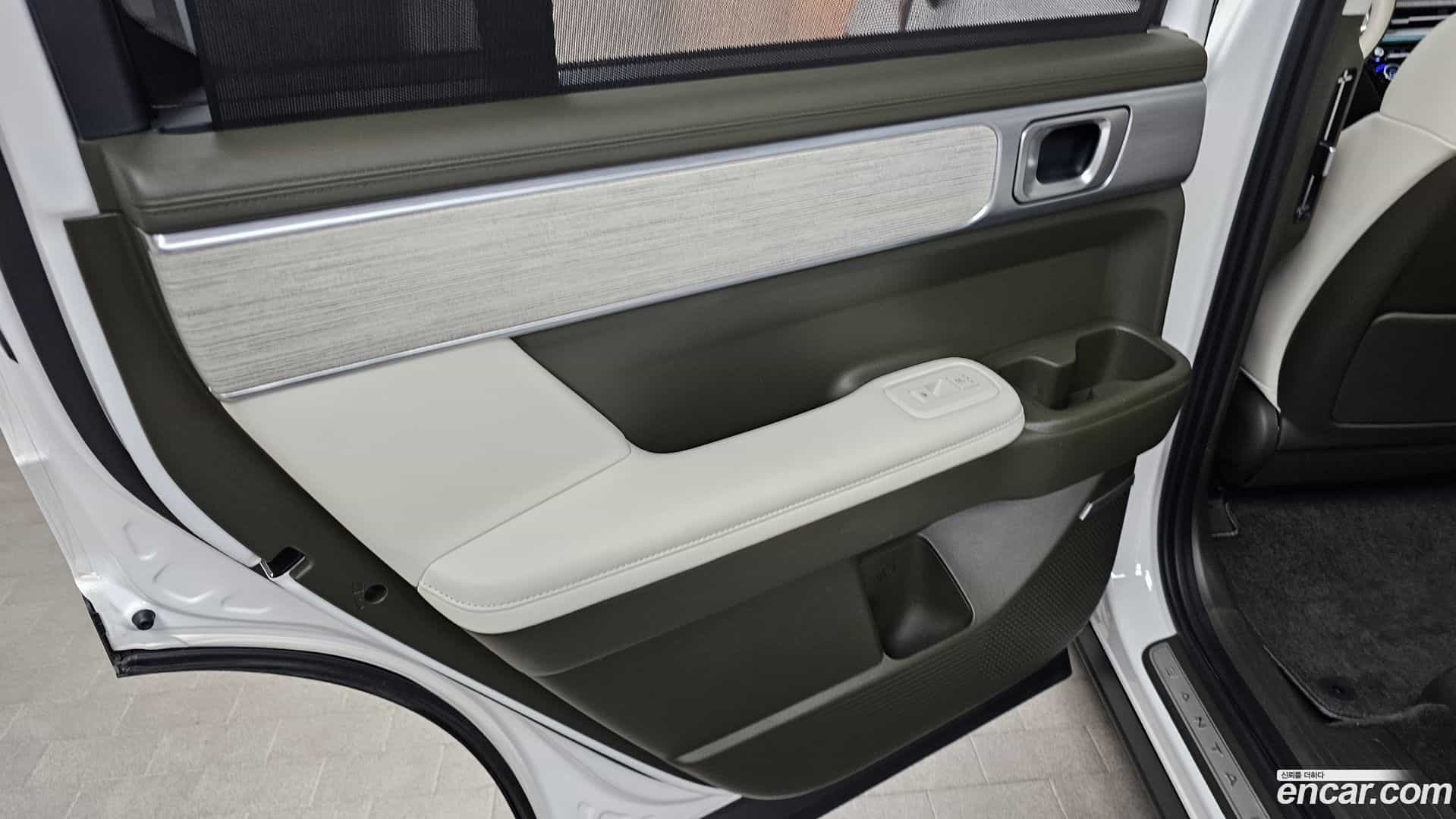 Santafe Hyundai 2023.10-INNER-035