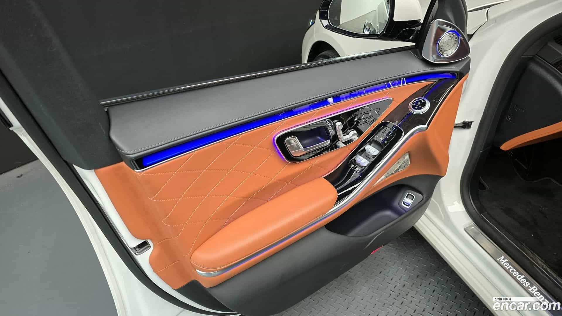S-Class Mercedes-Benz 2022.6-INNER-034