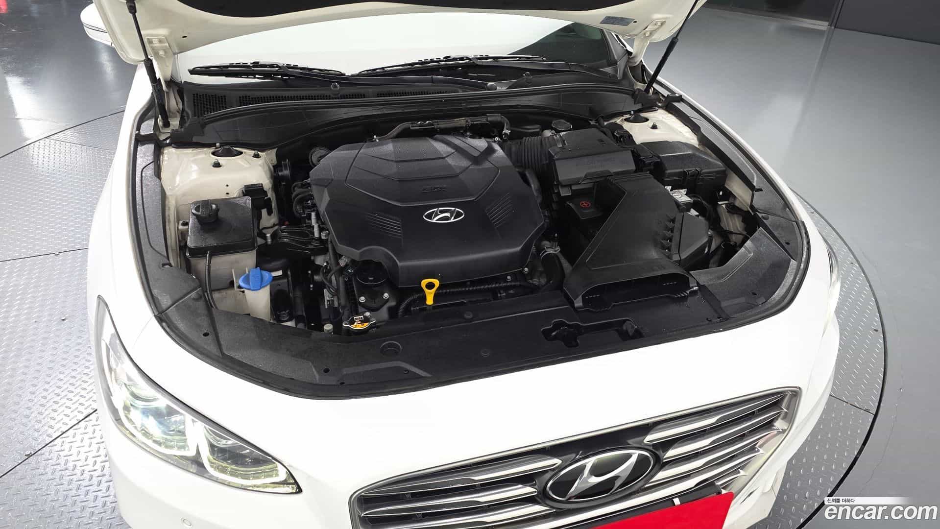 Grandeur Hyundai 2016.11-OUTER-006