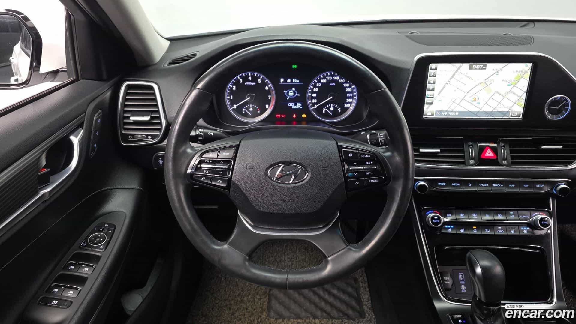 Grandeur Hyundai 2016.11-OPTION-017