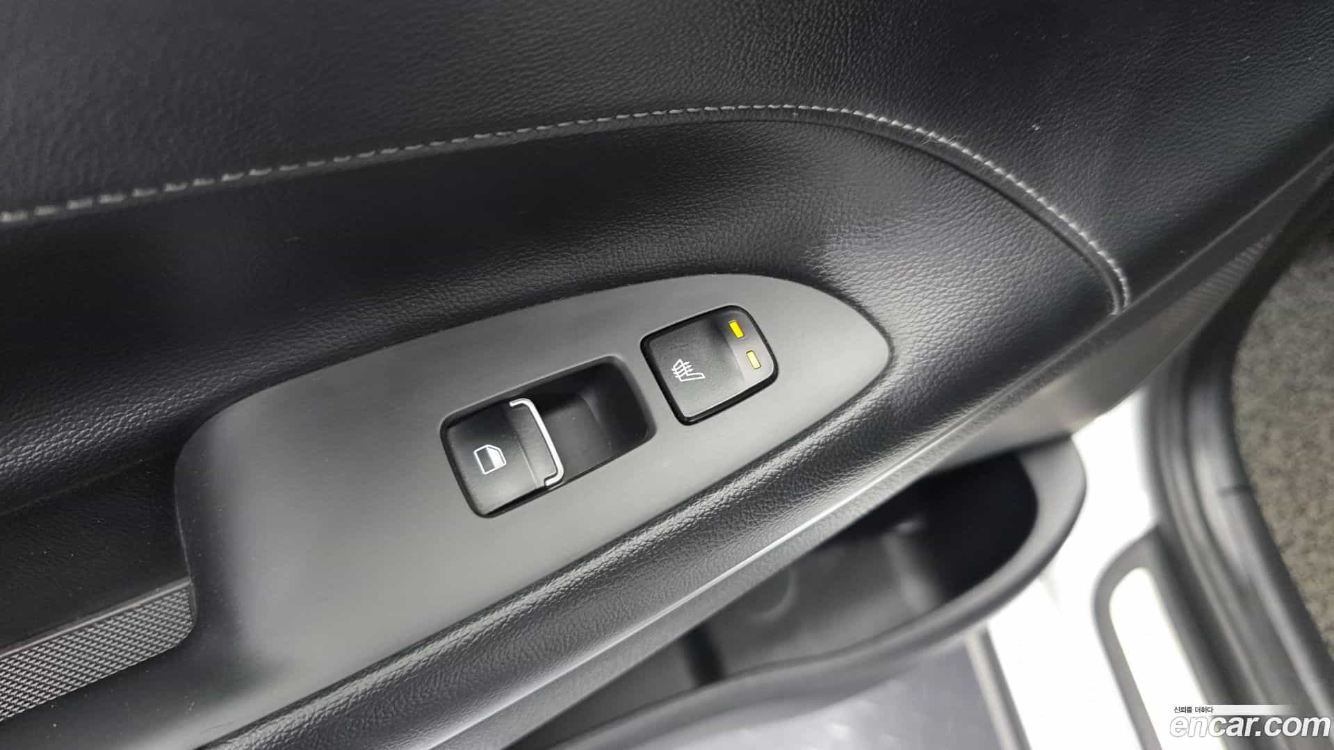 Grandeur Hyundai 2016.11-OPTION-023