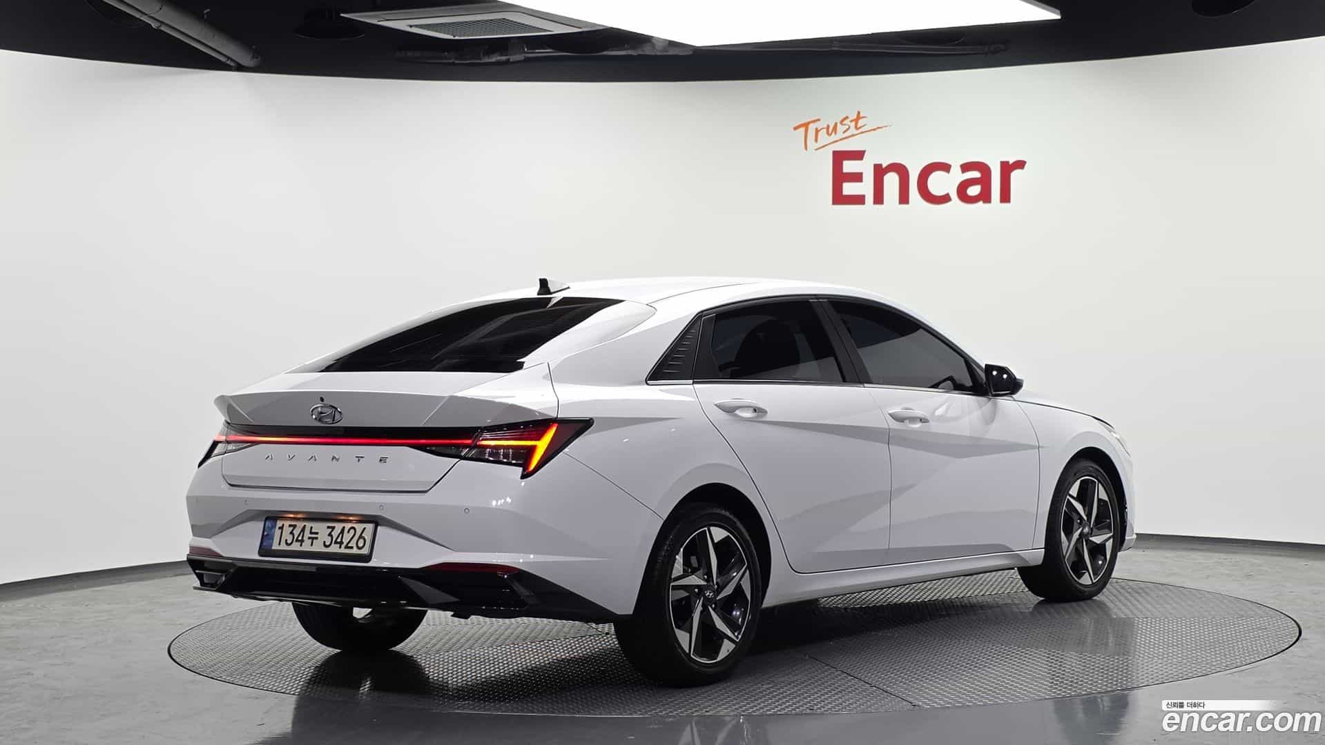 AVANTE Hyundai 2021.5-OUTER-002