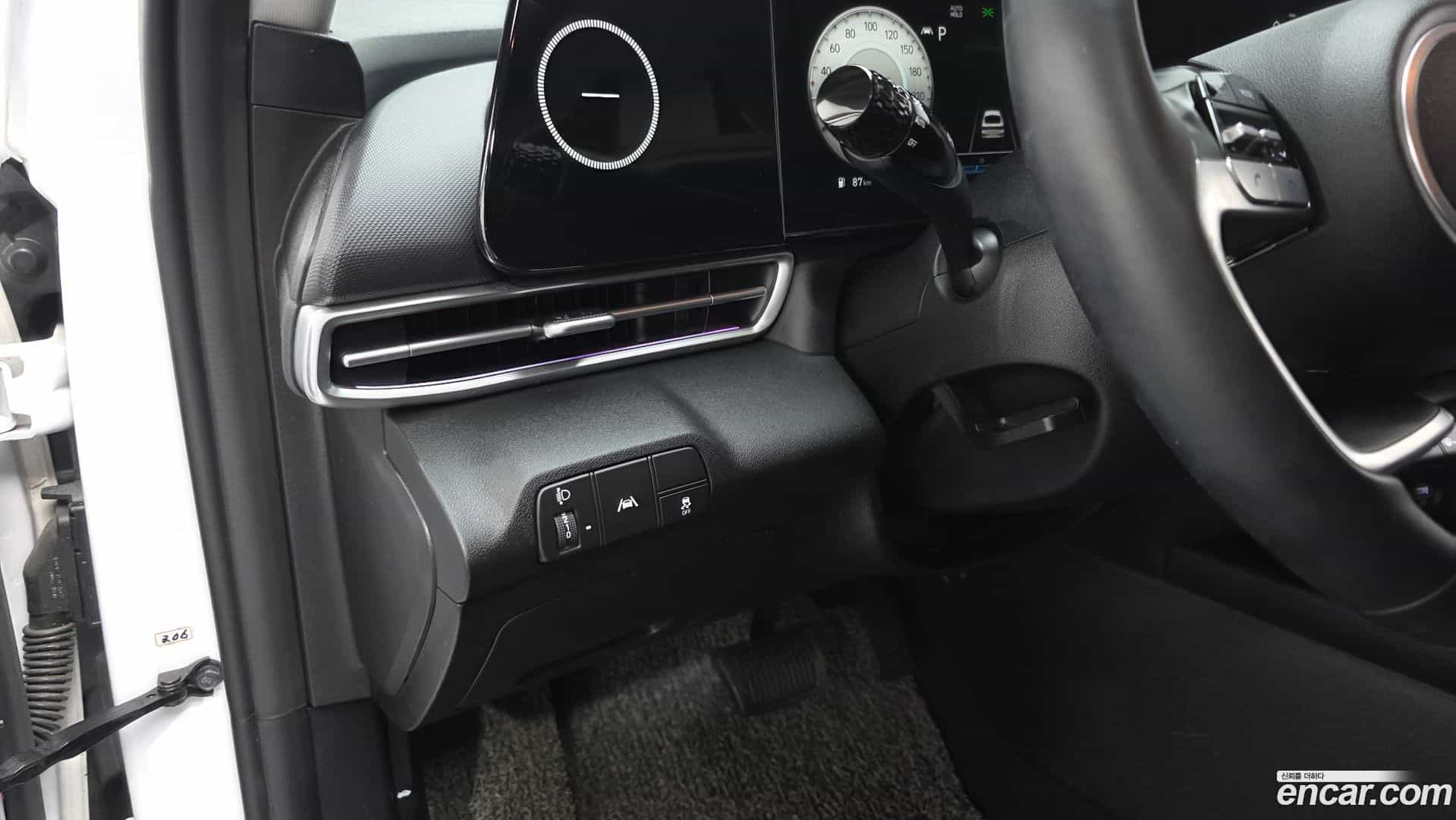 AVANTE Hyundai 2021.5-OPTION-017