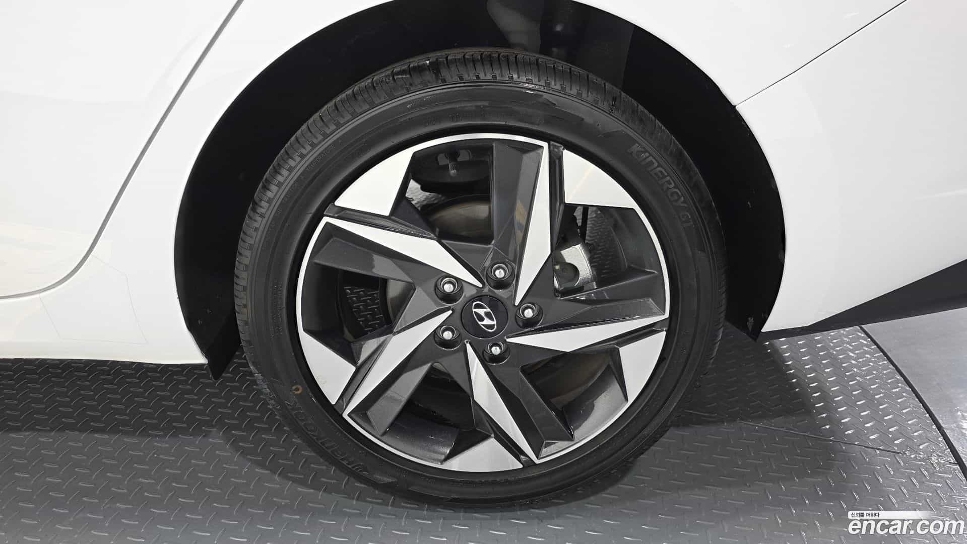 AVANTE Hyundai 2021.5-OUTER-031