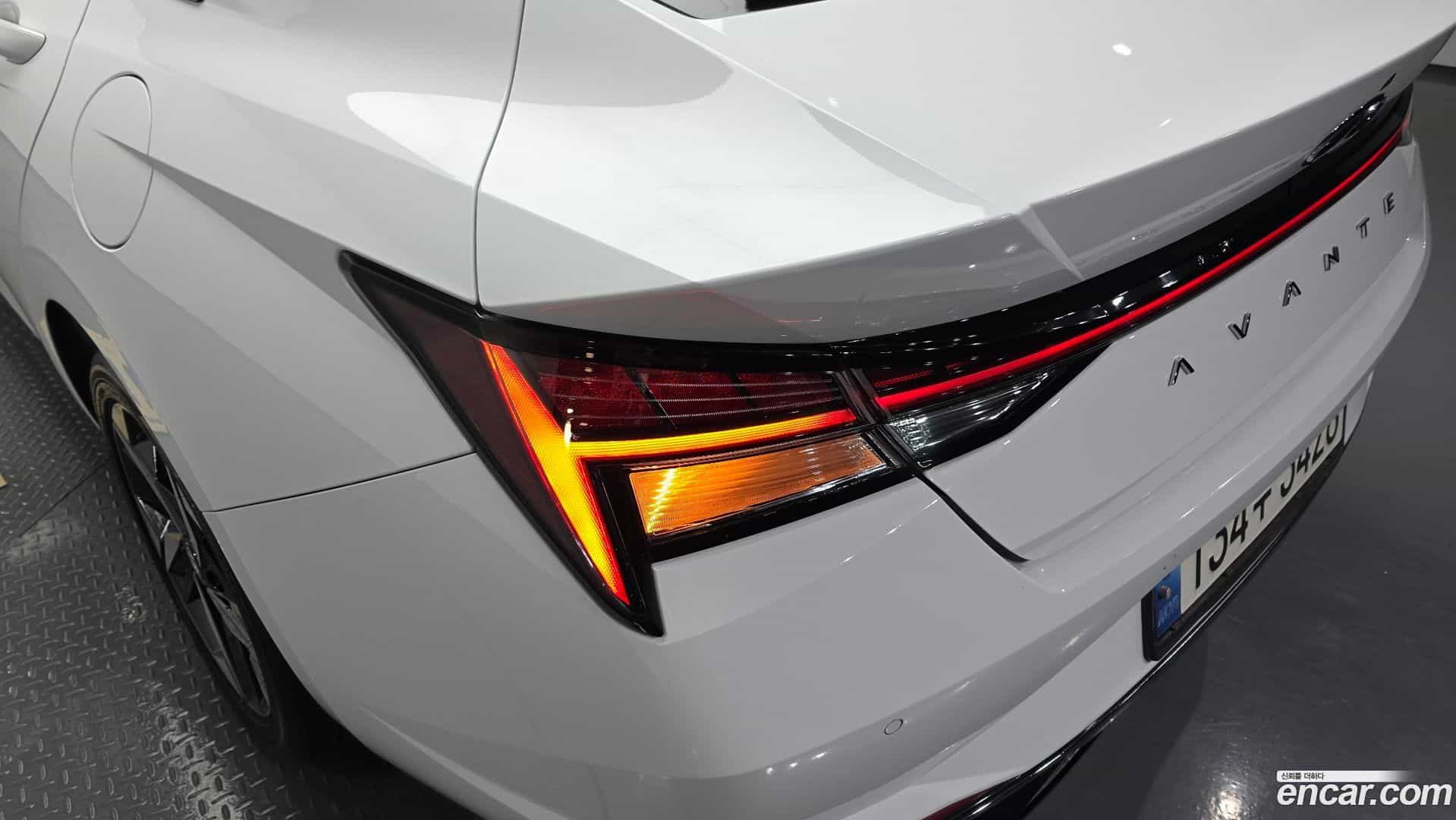 AVANTE Hyundai 2021.5-OUTER-033