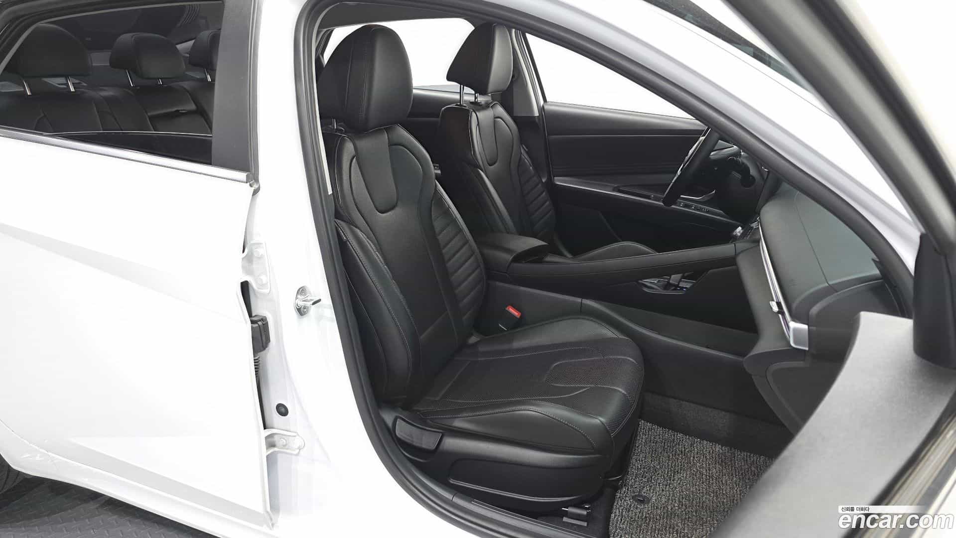 AVANTE Hyundai 2021.5-INNER-036