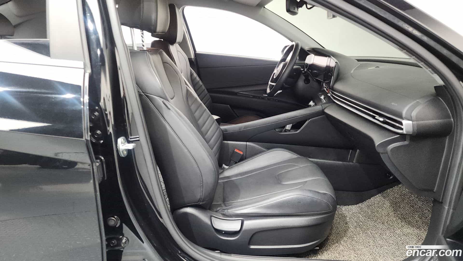 AVANTE Hyundai 2020.3-INNER-036