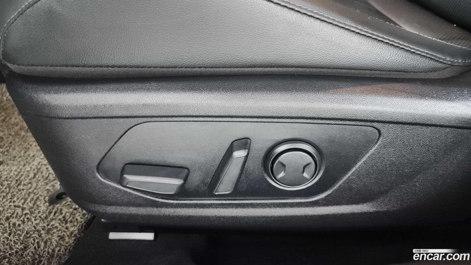 AVANTE Hyundai 2020.3-OPTION-044