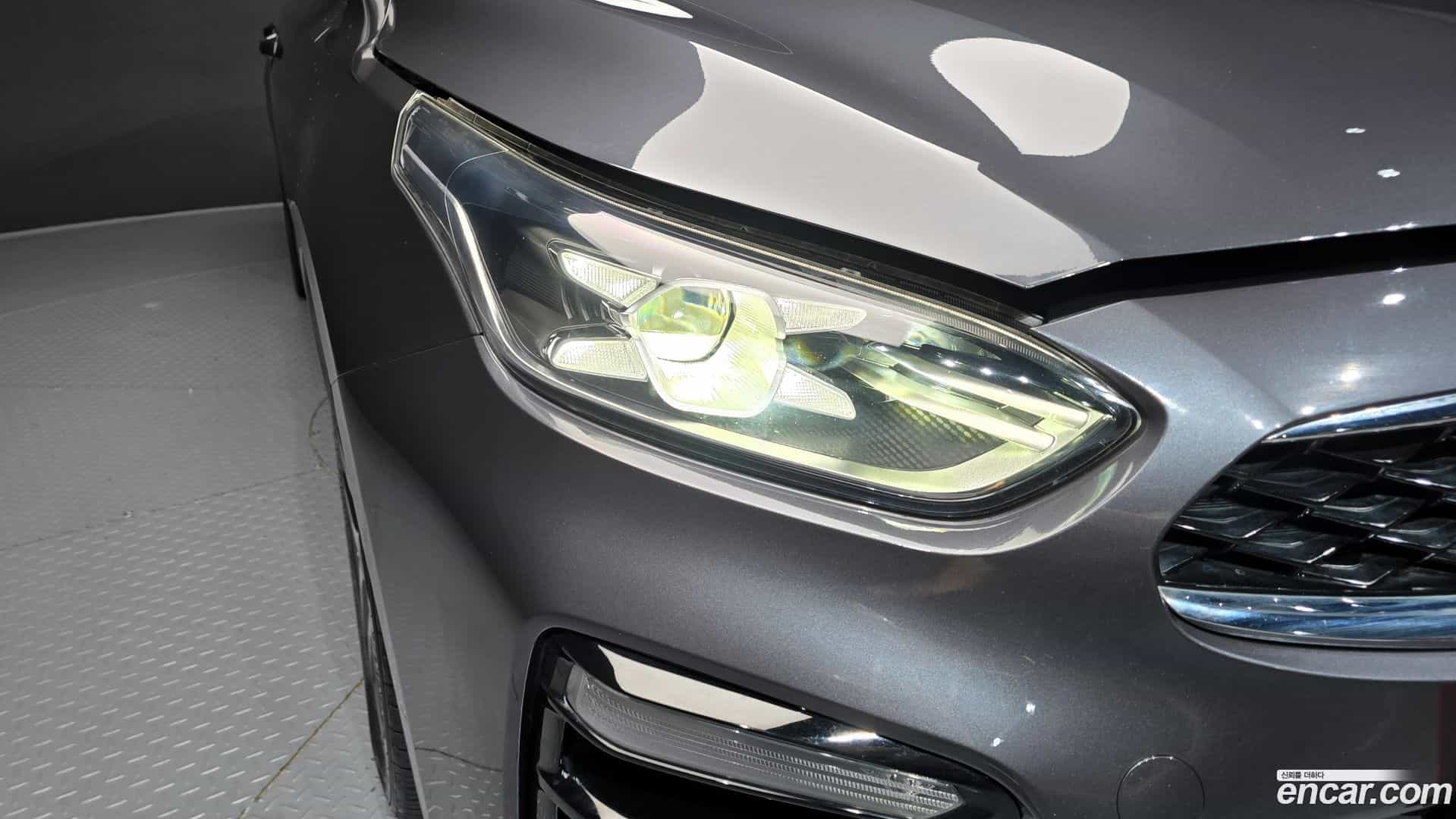 K3 Kia 2021.0-OUTER-032