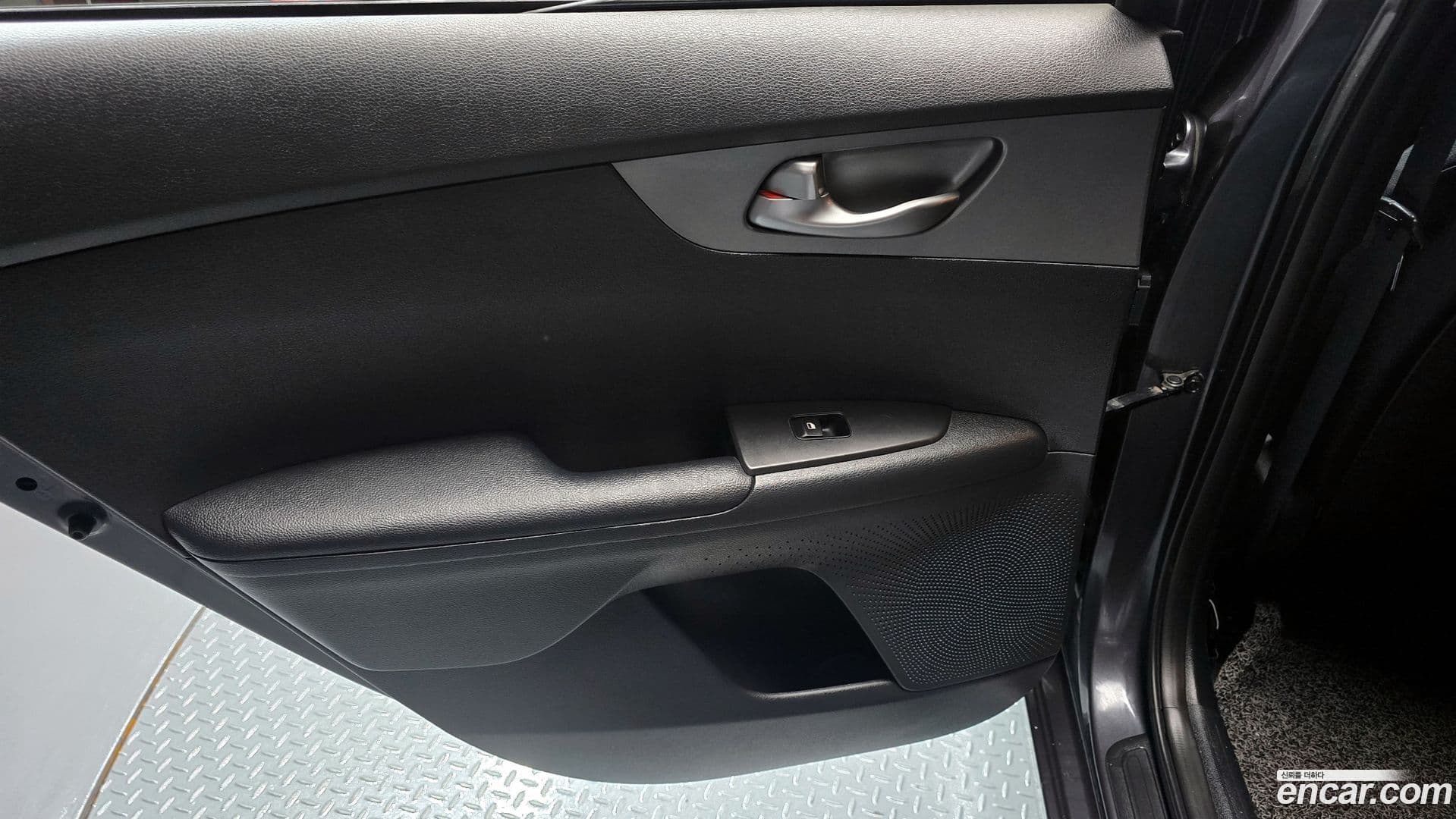 Main__Slider__Photo:K3 Kia 2021.0-24