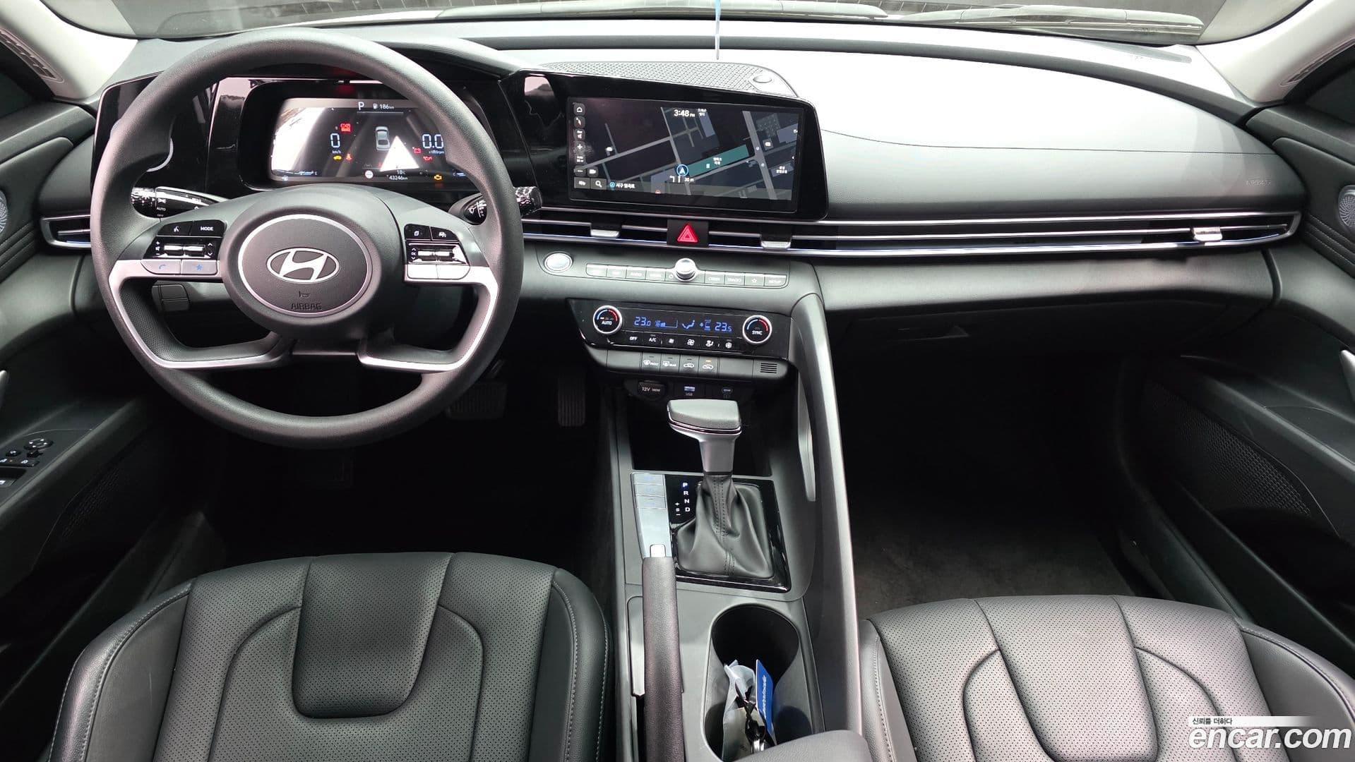 Main__Slider__Photo:AVANTE Hyundai 2023.5-6