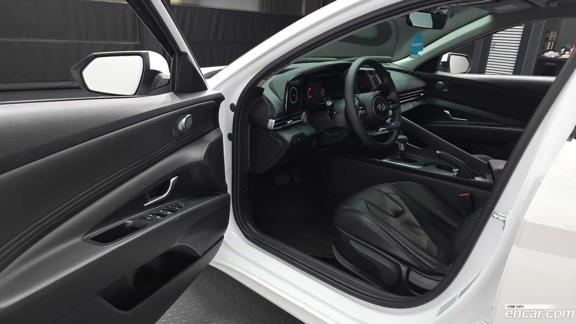 AVANTE Hyundai 2023.5-INNER-010