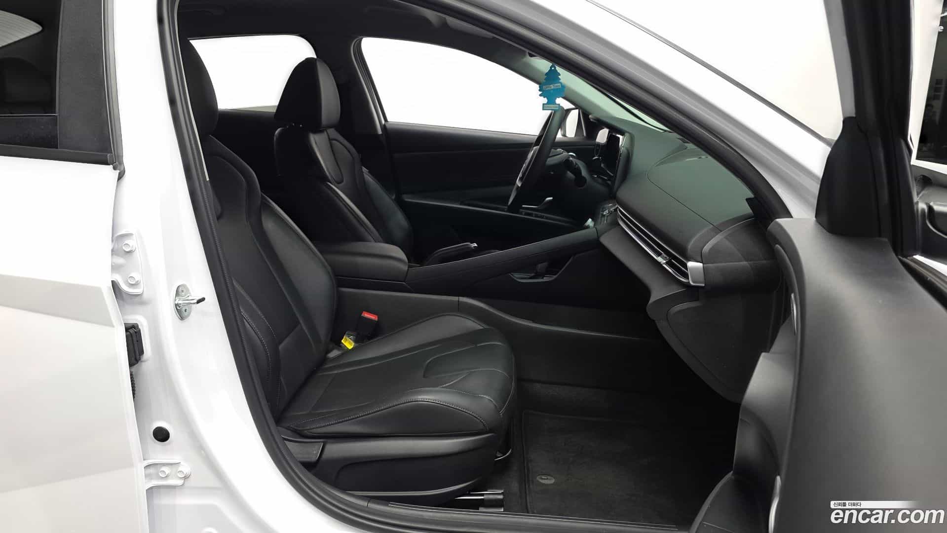 AVANTE Hyundai 2023.5-OPTION-015