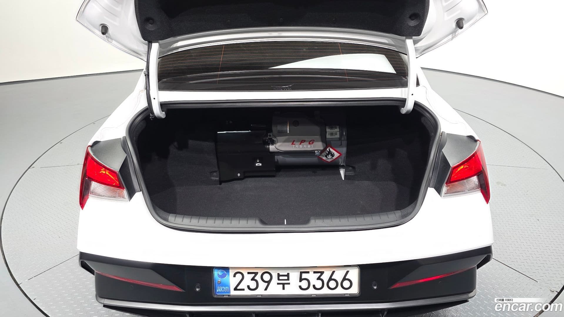 Main__Slider__Photo:AVANTE Hyundai 2023.5-19