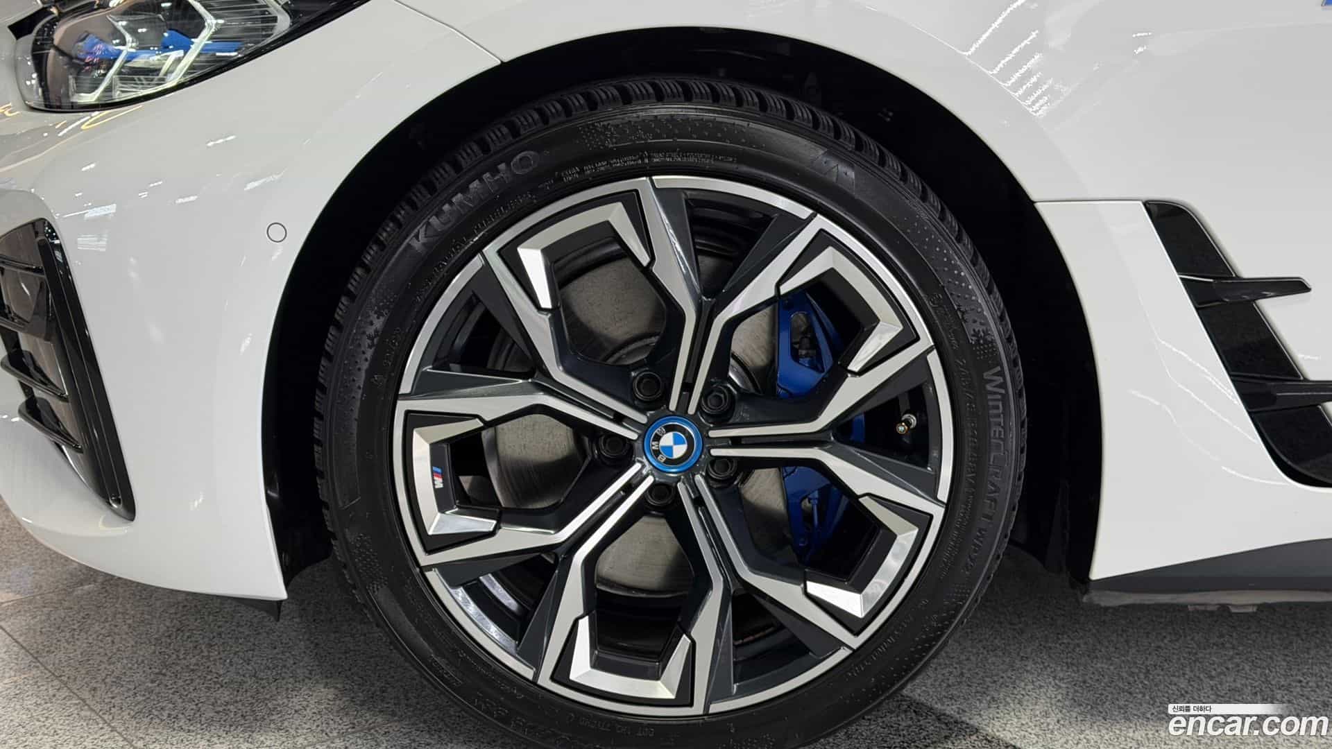 i4 BMW 2023.11-OUTER-005