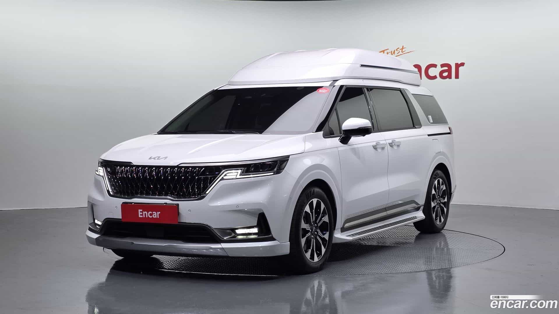 Canival Kia 2023.4-OUTER-001