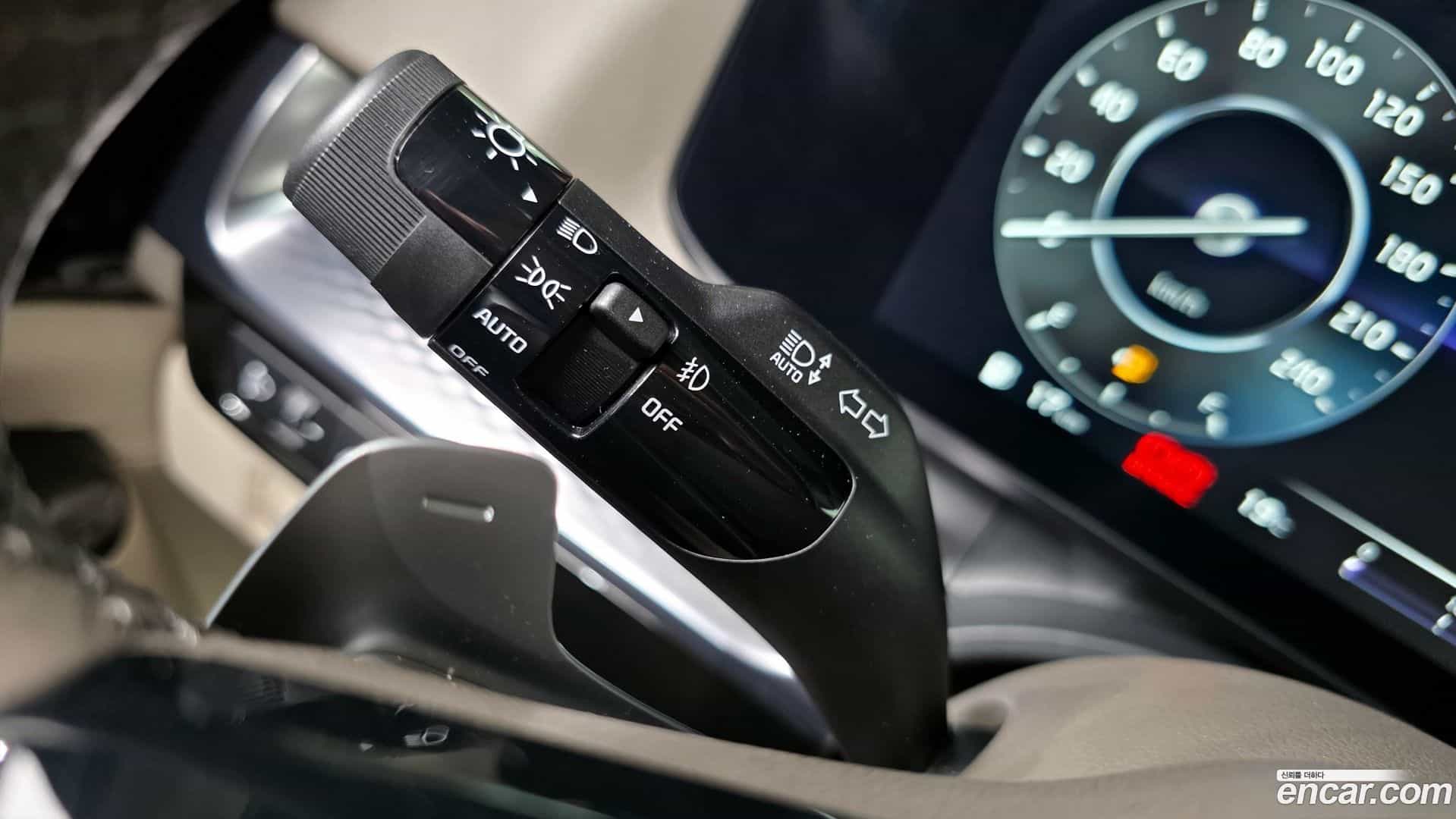 Canival Kia 2023.4-OPTION-022