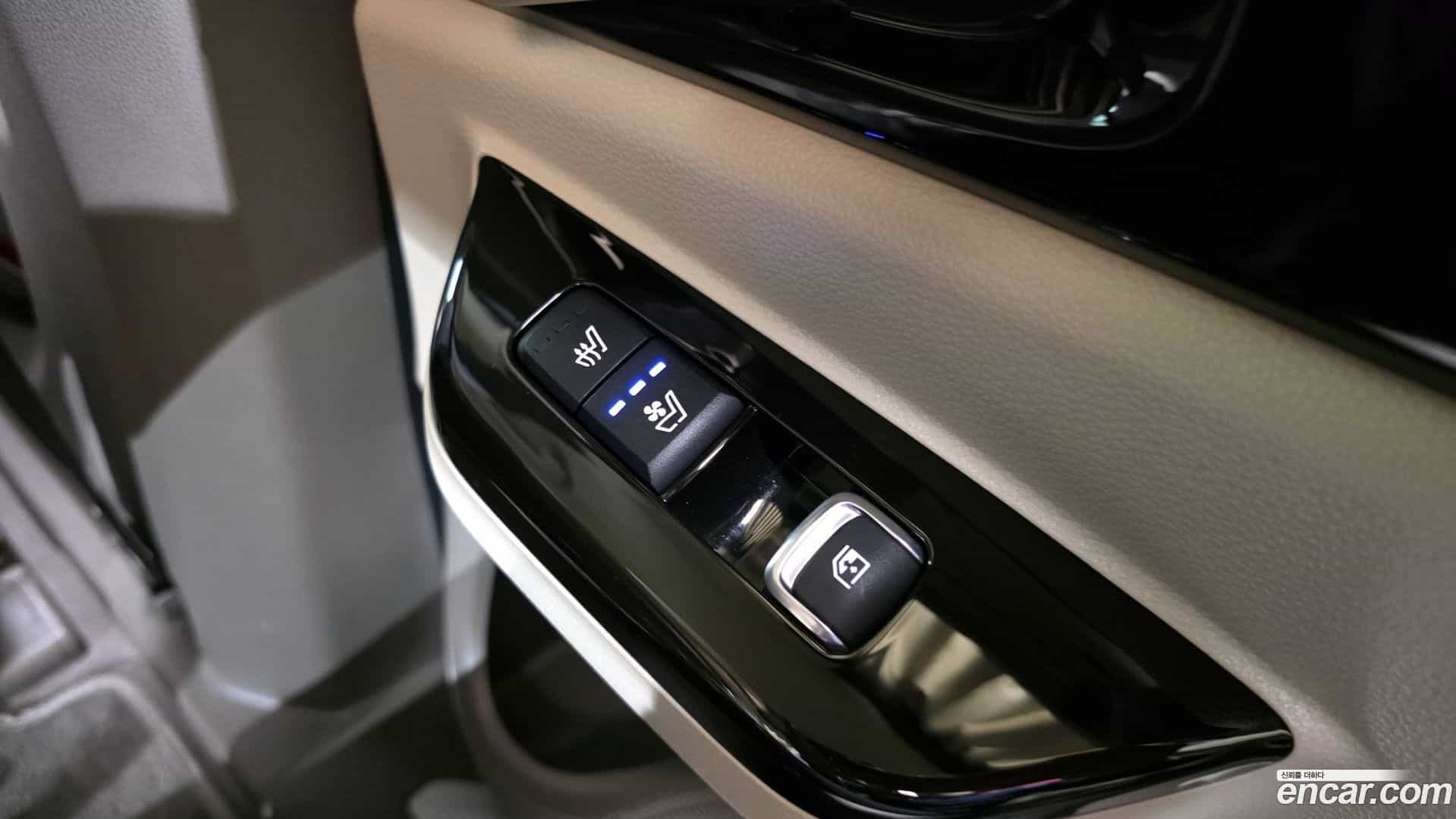 Canival Kia 2023.4-OPTION-024