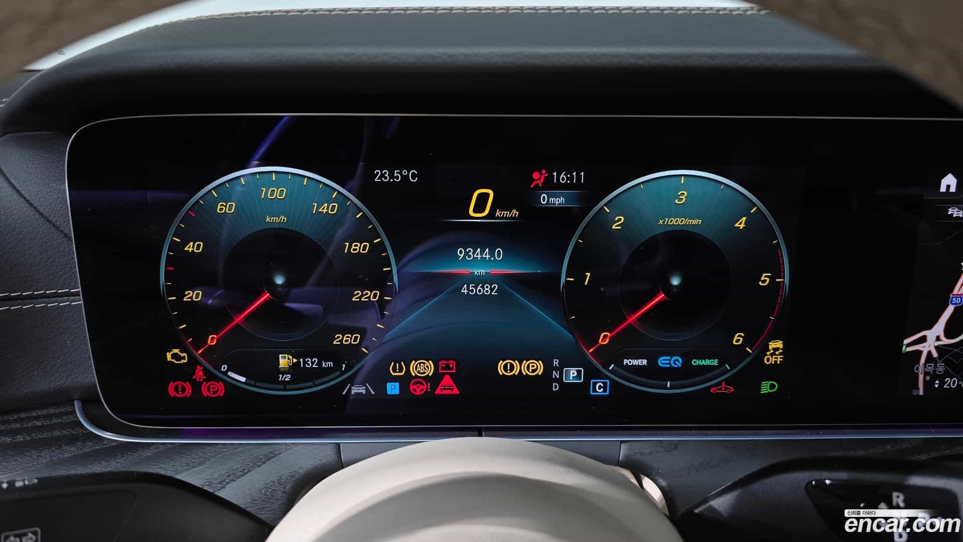 CLS-Class Mercedes-Benz 2022.4-INNER-008