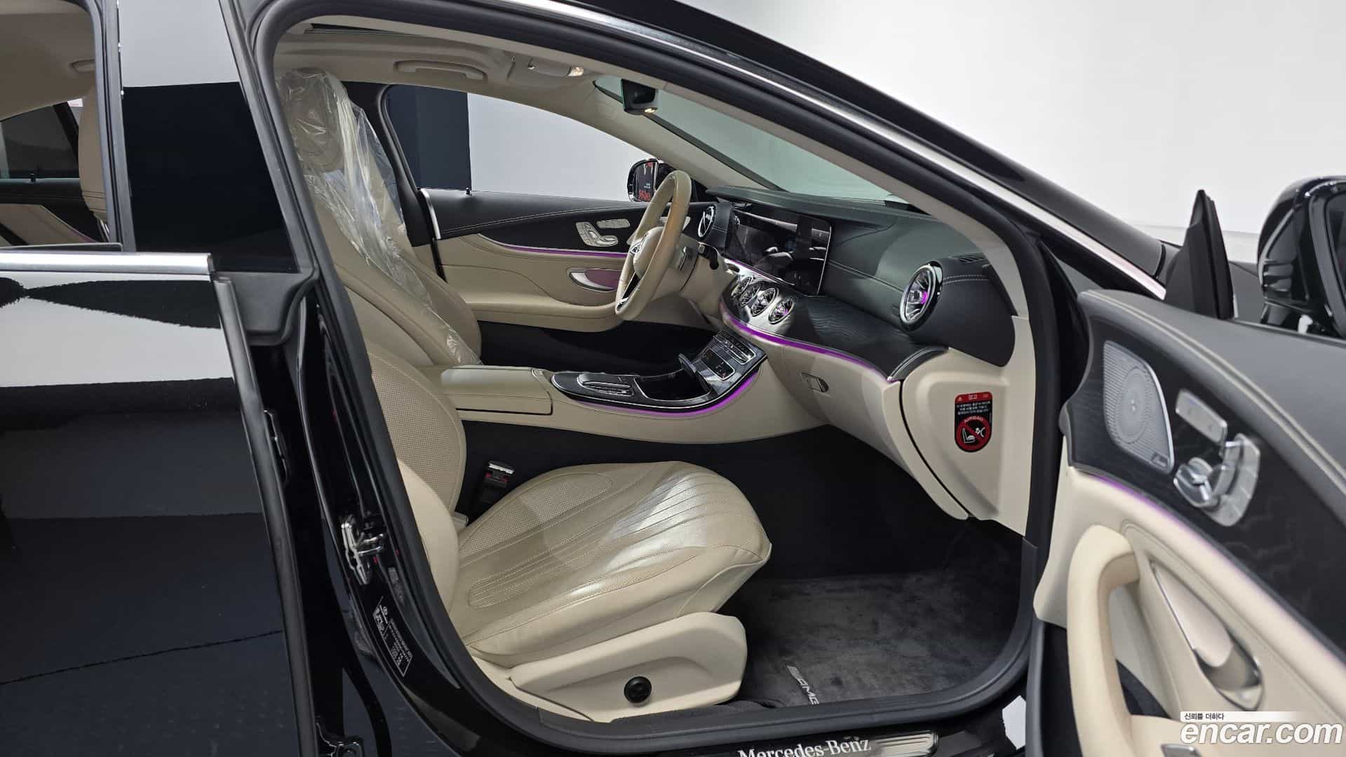 CLS-Class Mercedes-Benz 2022.4-INNER-036