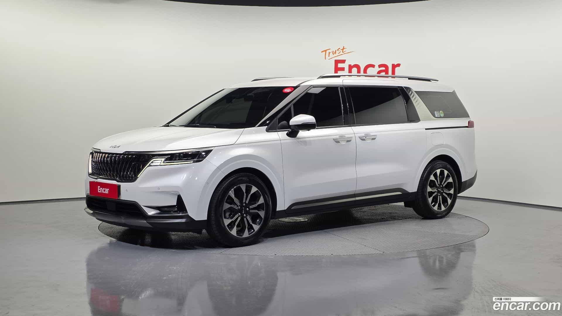 Canival Kia 2023.2-OUTER-001
