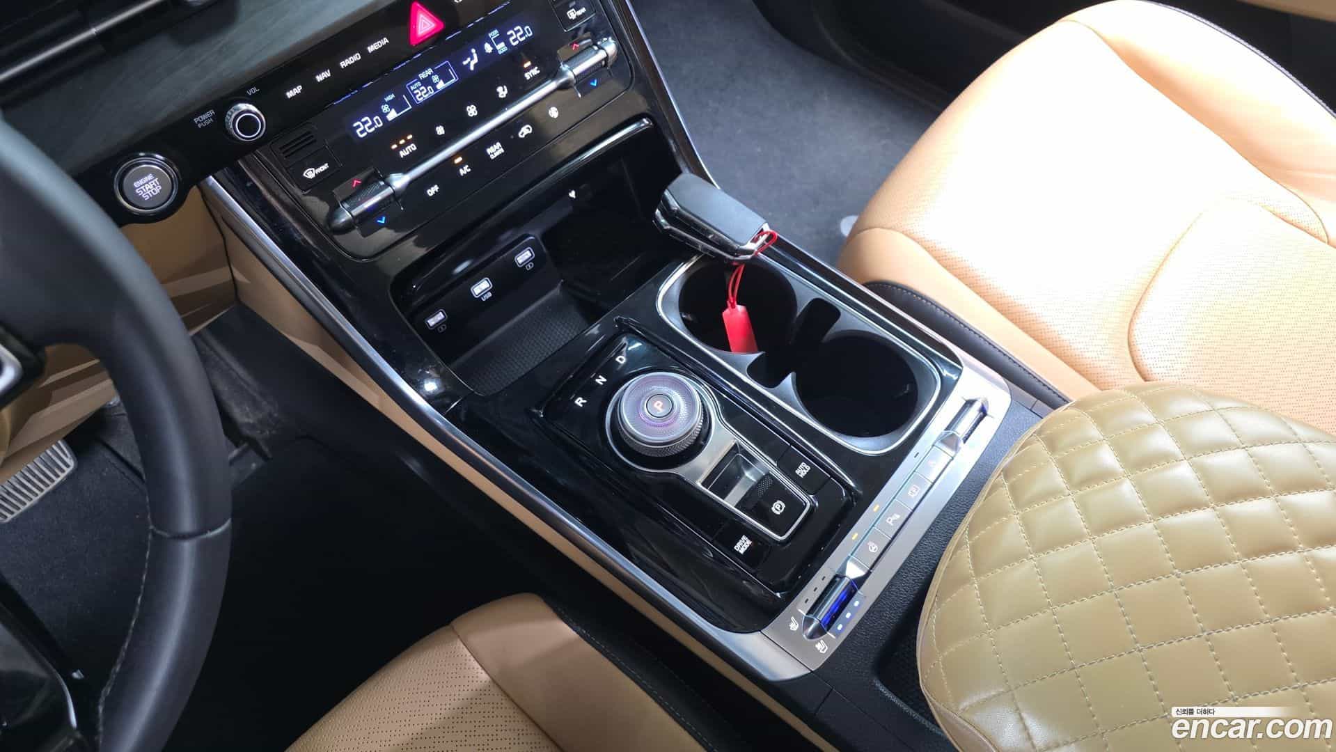Canival Kia 2023.2-INNER-009