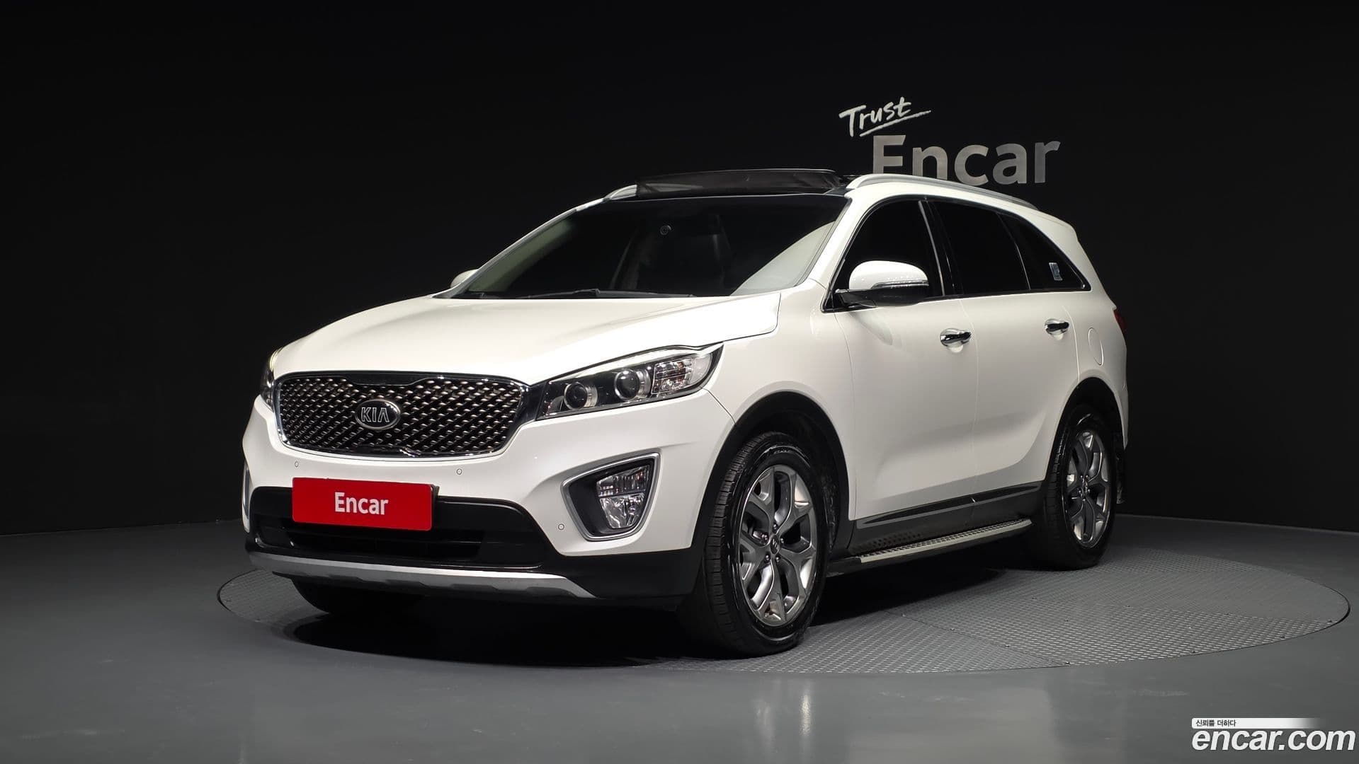 Main__Slider__Photo:Sorento Kia 2016.10-0