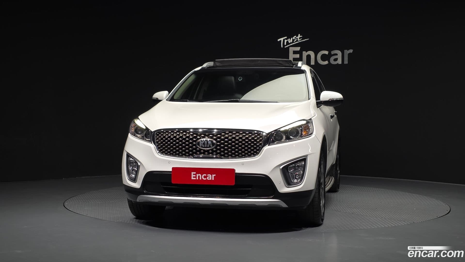 Main__Slider__Photo:Sorento Kia 2016.10-2