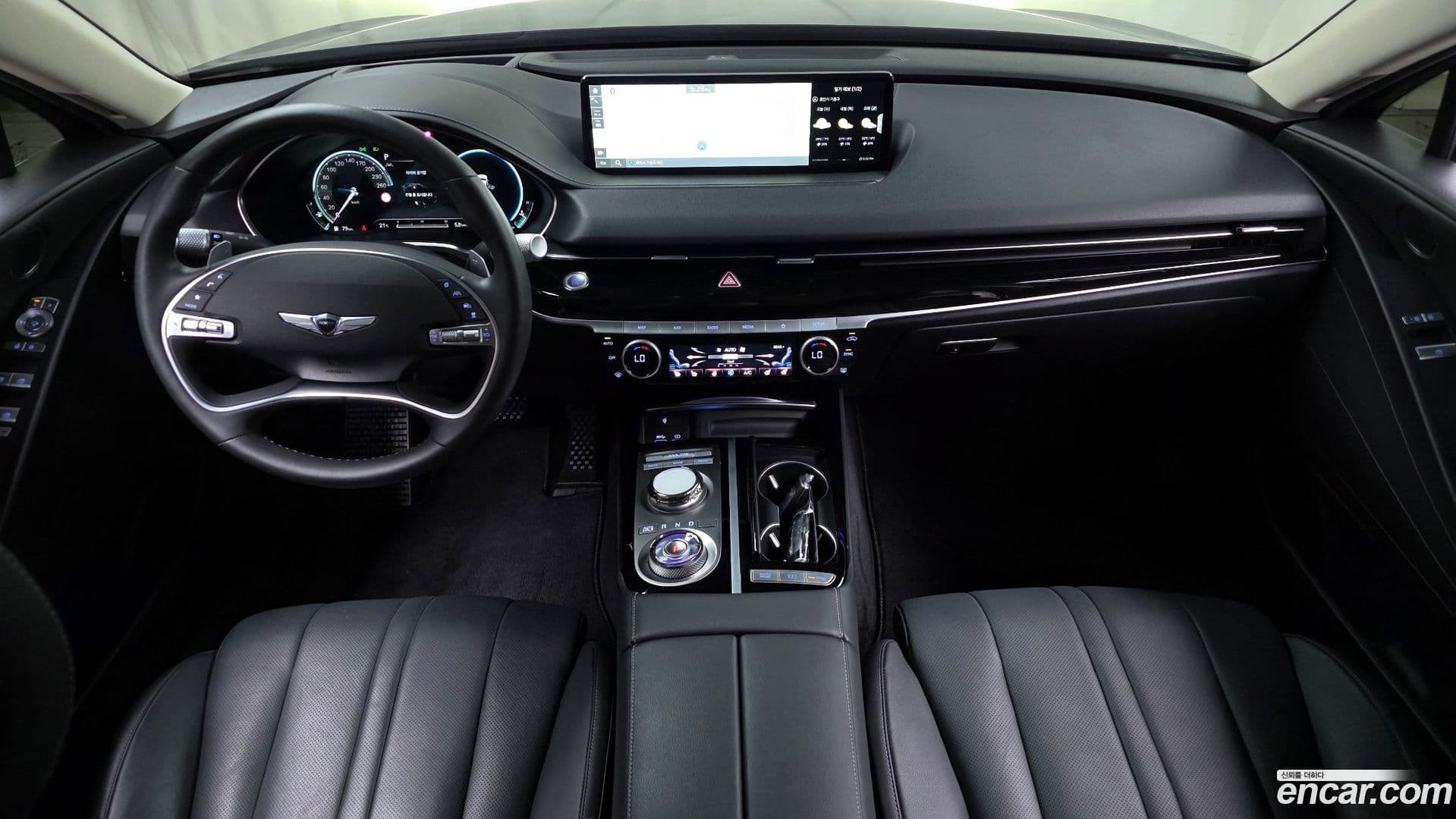 Main__Slider__Photo:G80 Genesis 2023.5-6