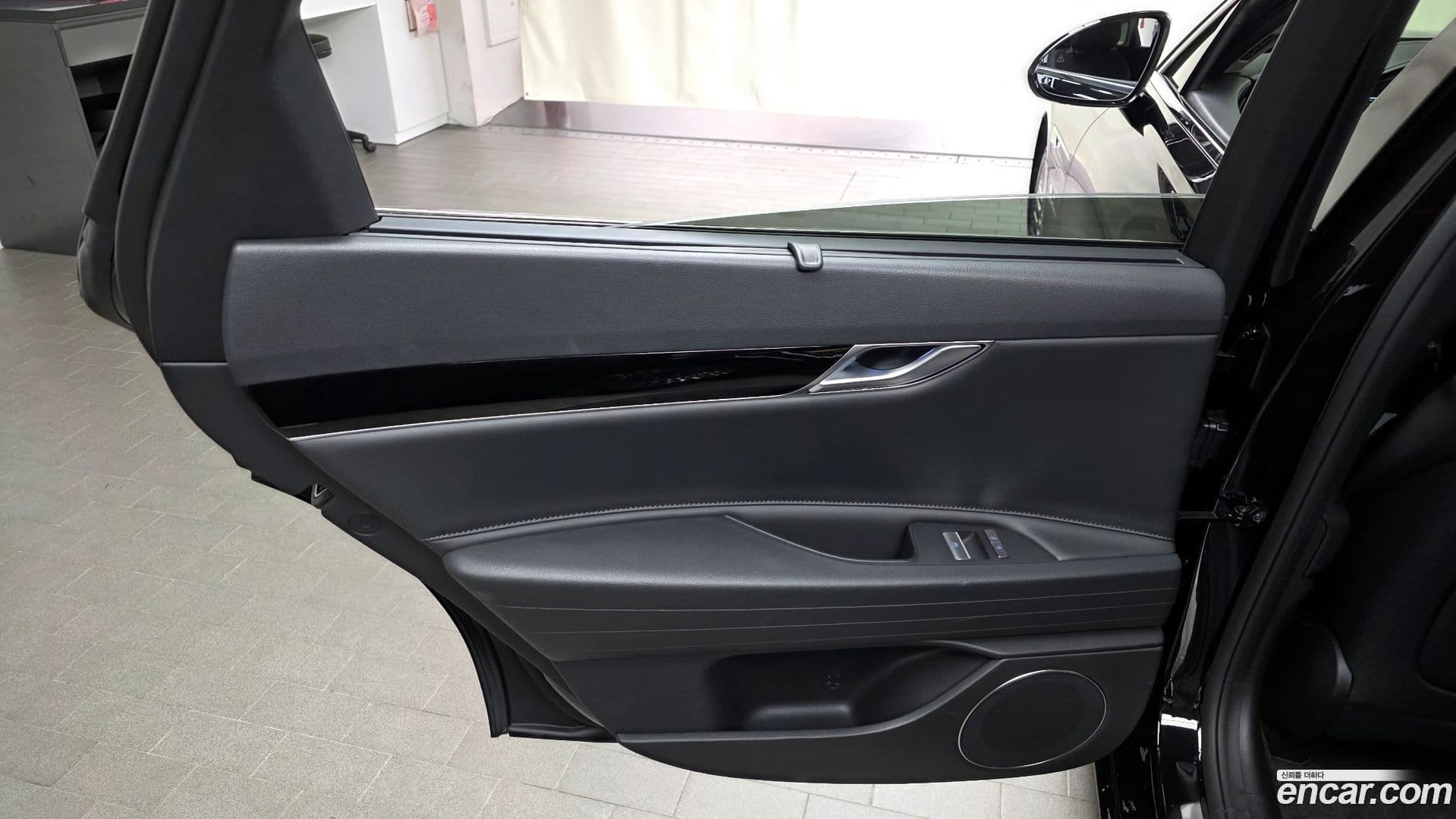Main__Slider__Photo:G80 Genesis 2023.5-24