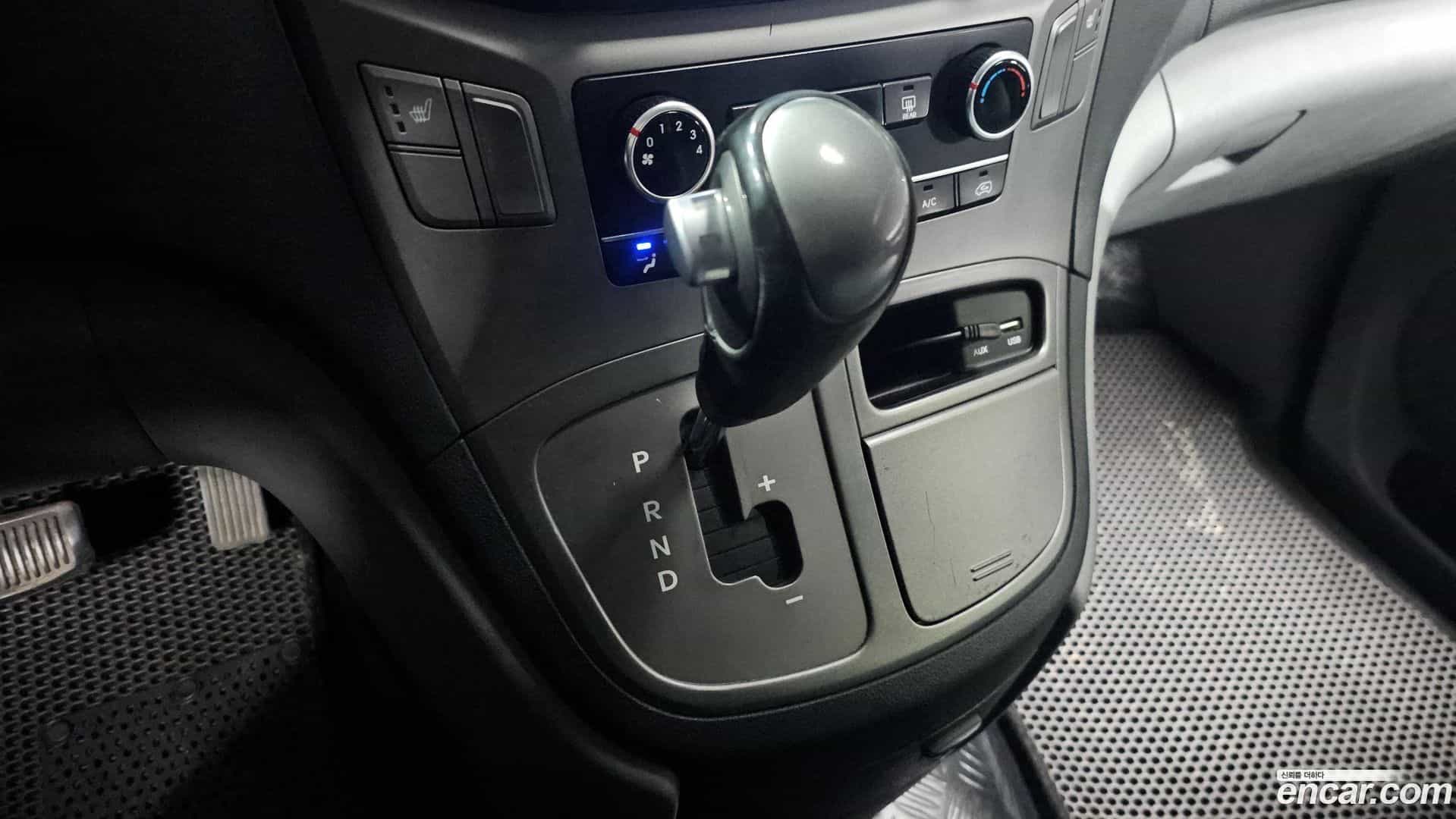 Starex Hyundai 2018.8-INNER-009