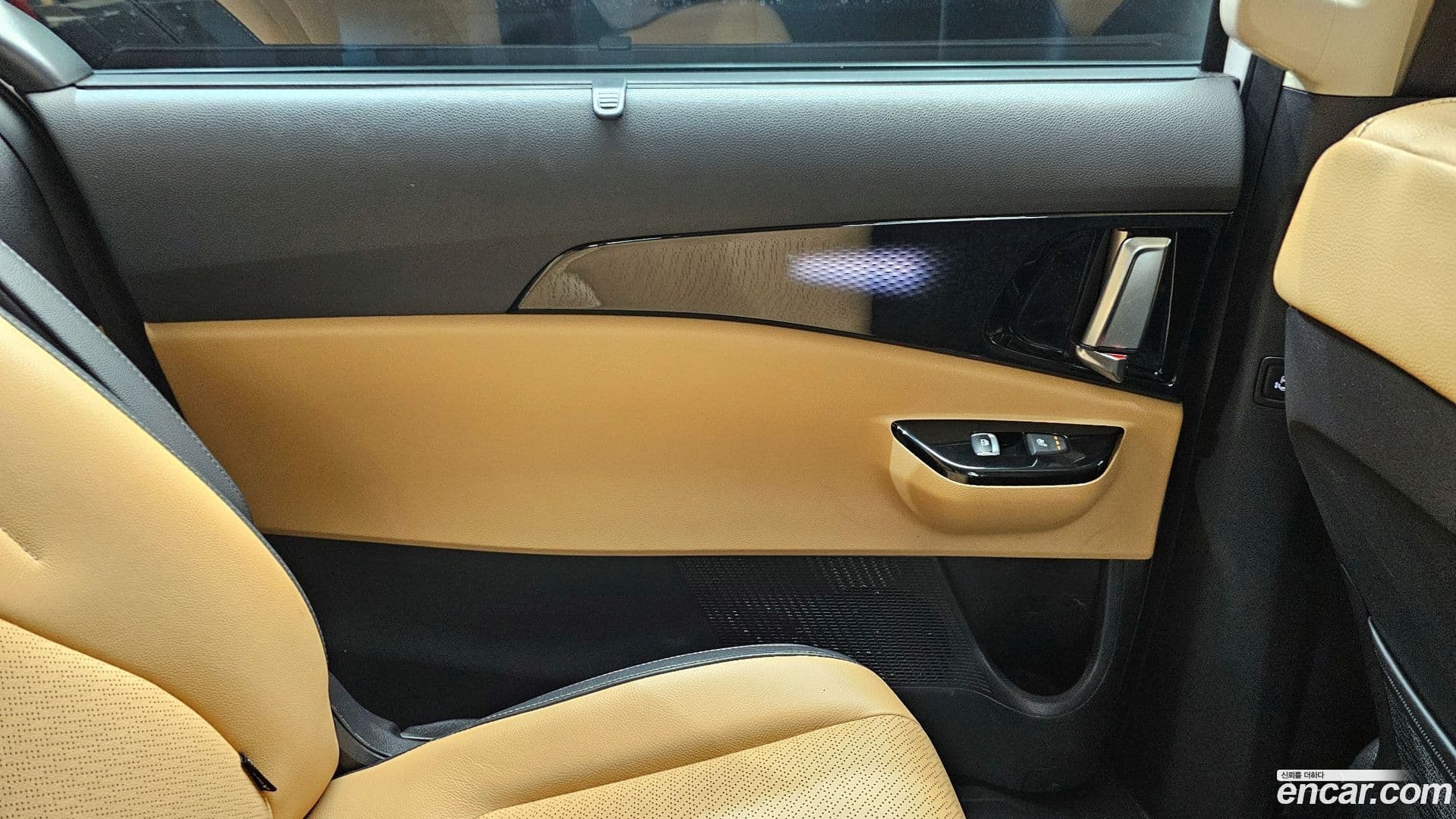 Main__Slider__Photo:Canival Kia 2022.3-24