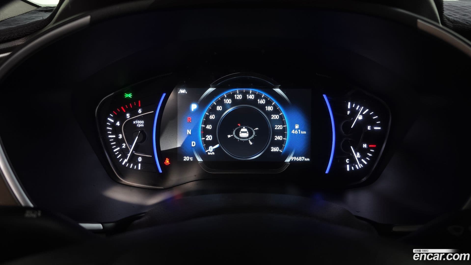Main__Slider__Photo:Santafe Hyundai 2018.3-7