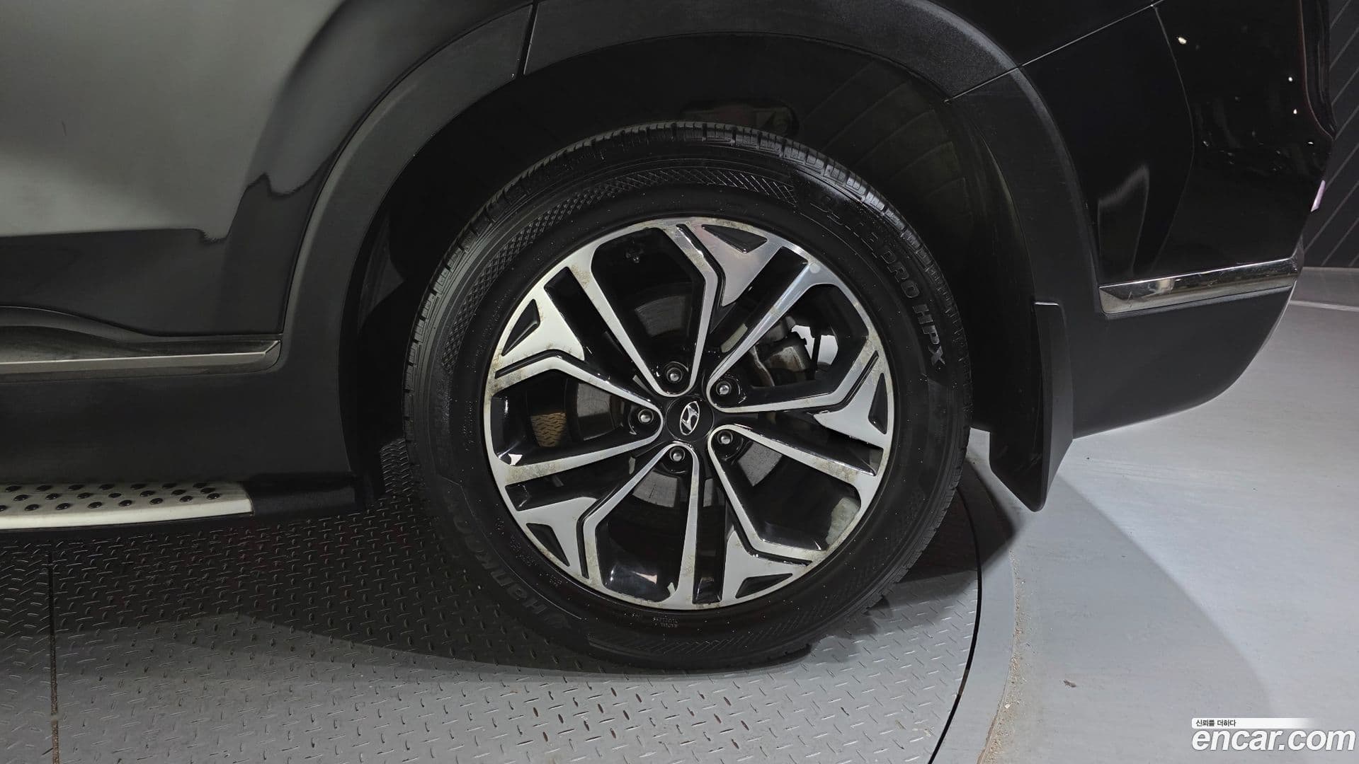 Main__Slider__Photo:Santafe Hyundai 2018.3-20