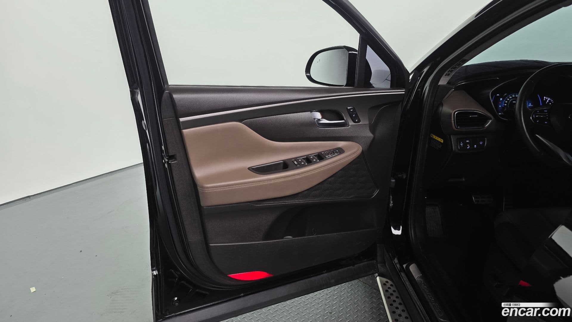Main__Slider__Photo:Santafe Hyundai 2018.3-23