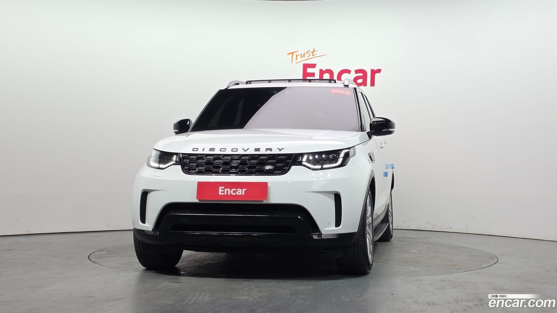 Main__Slider__Photo:Discovery Land Rover 2017.6-2