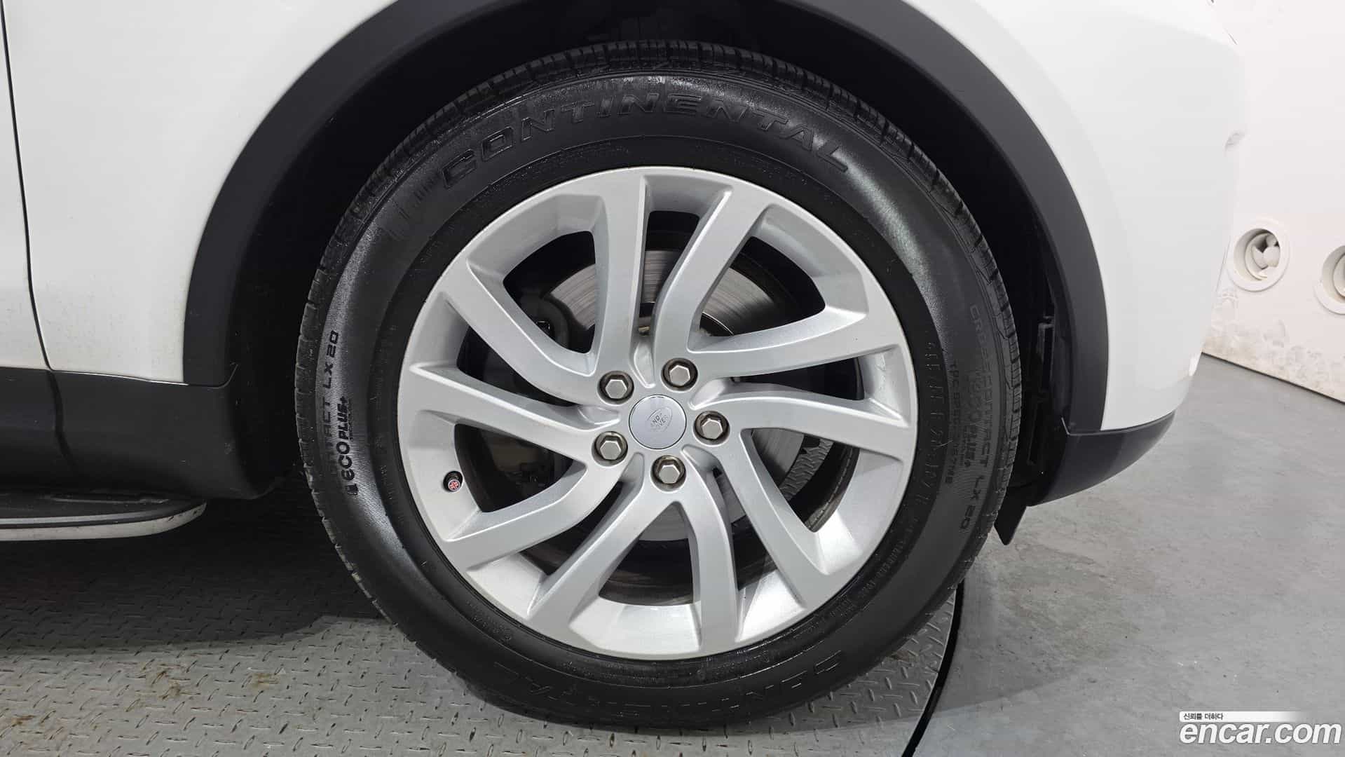 Discovery Land Rover 2017.6-OUTER-031