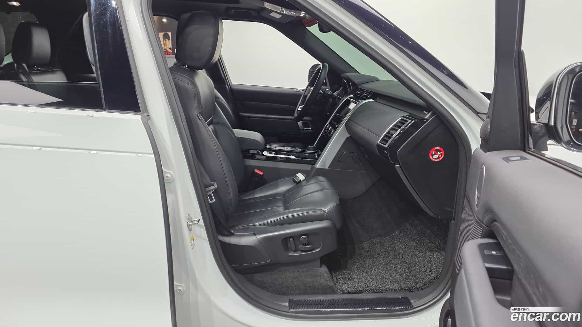 Discovery Land Rover 2017.6-INNER-036