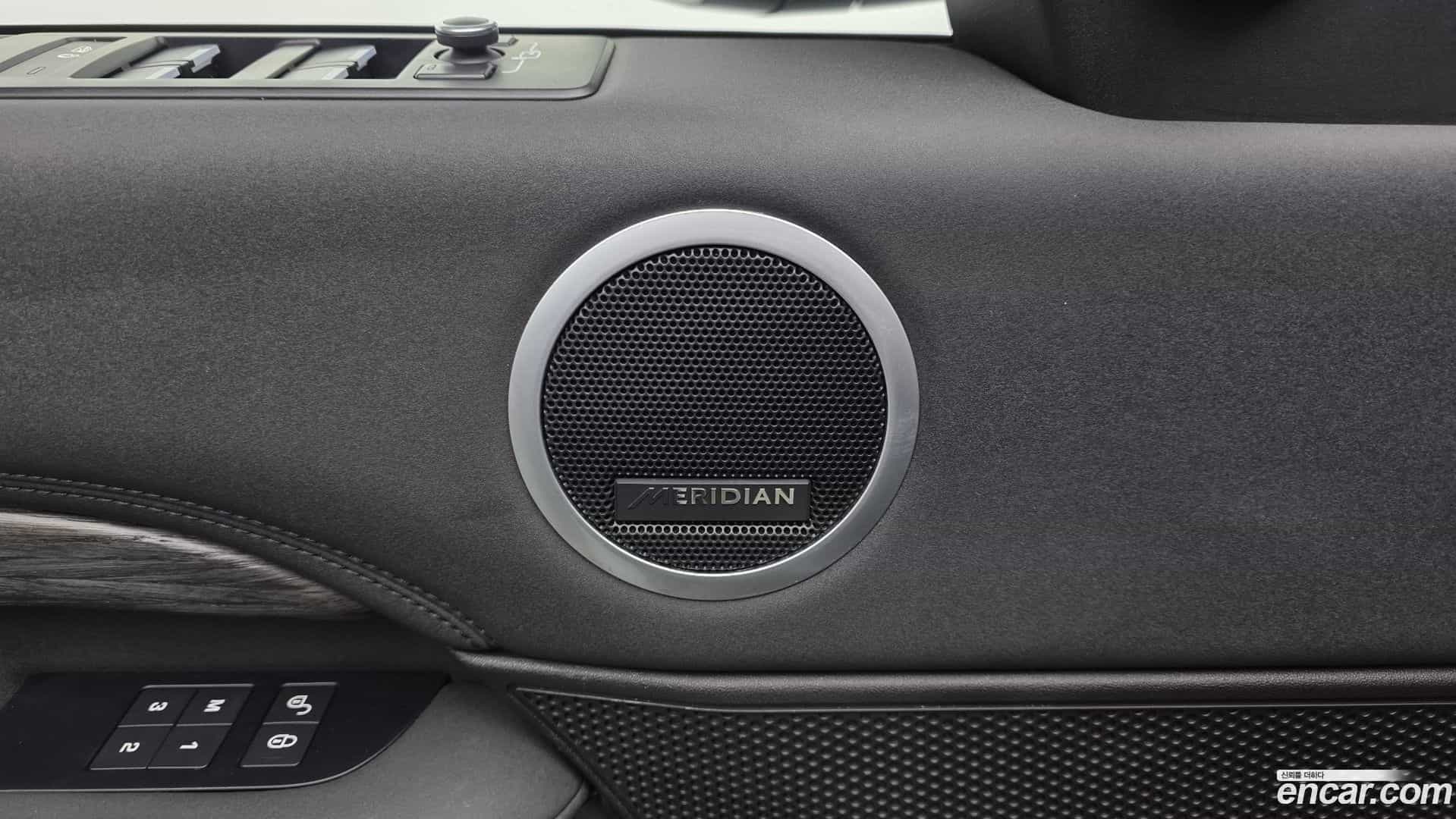 Discovery Land Rover 2017.6-OPTION-042