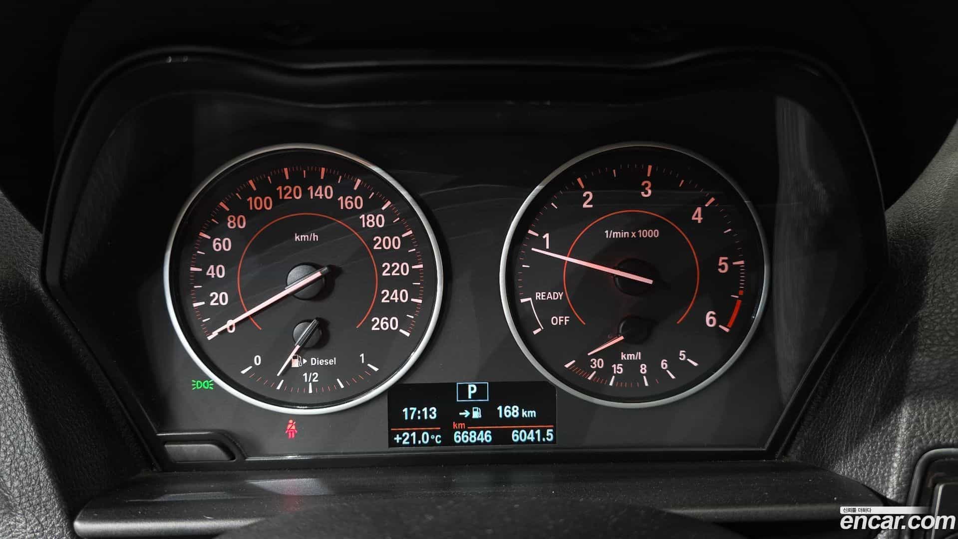 1-Series BMW 2017.4-INNER-008
