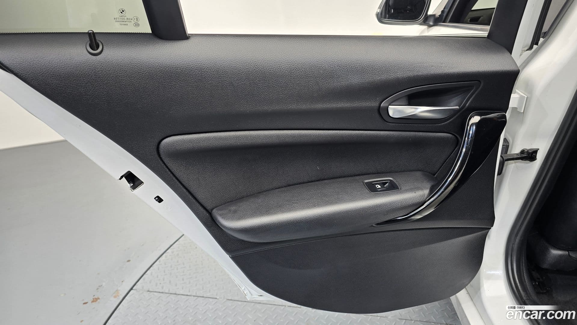 Main__Slider__Photo:1-Series BMW 2017.4-25