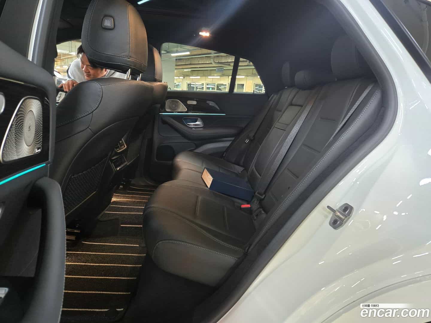GLE-Class Mercedes-Benz 2022.11-OPTION-017